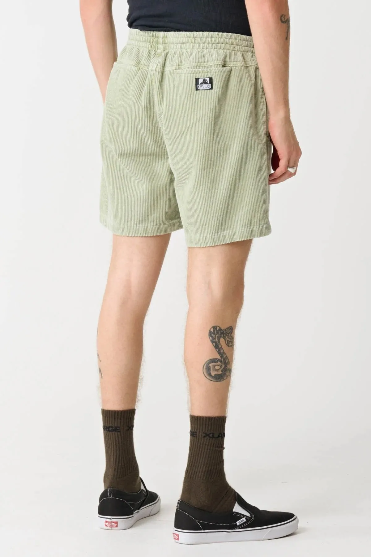 Flexible Waist 91 Wide Cord Beachshort Pigment Swamp
