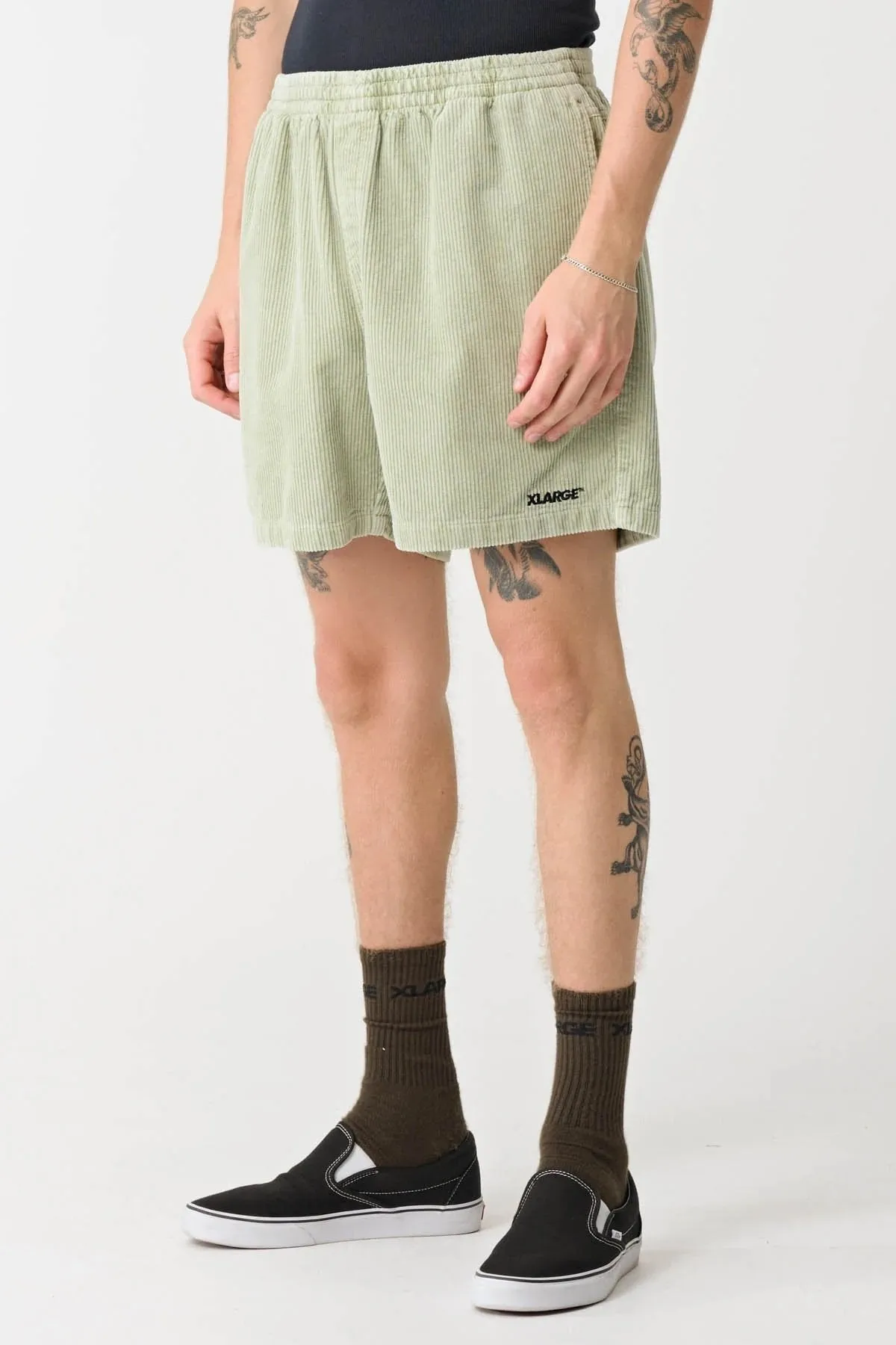 Effortless Layer Trendy Design 91 Wide Cord Beachshort Pigment Swamp