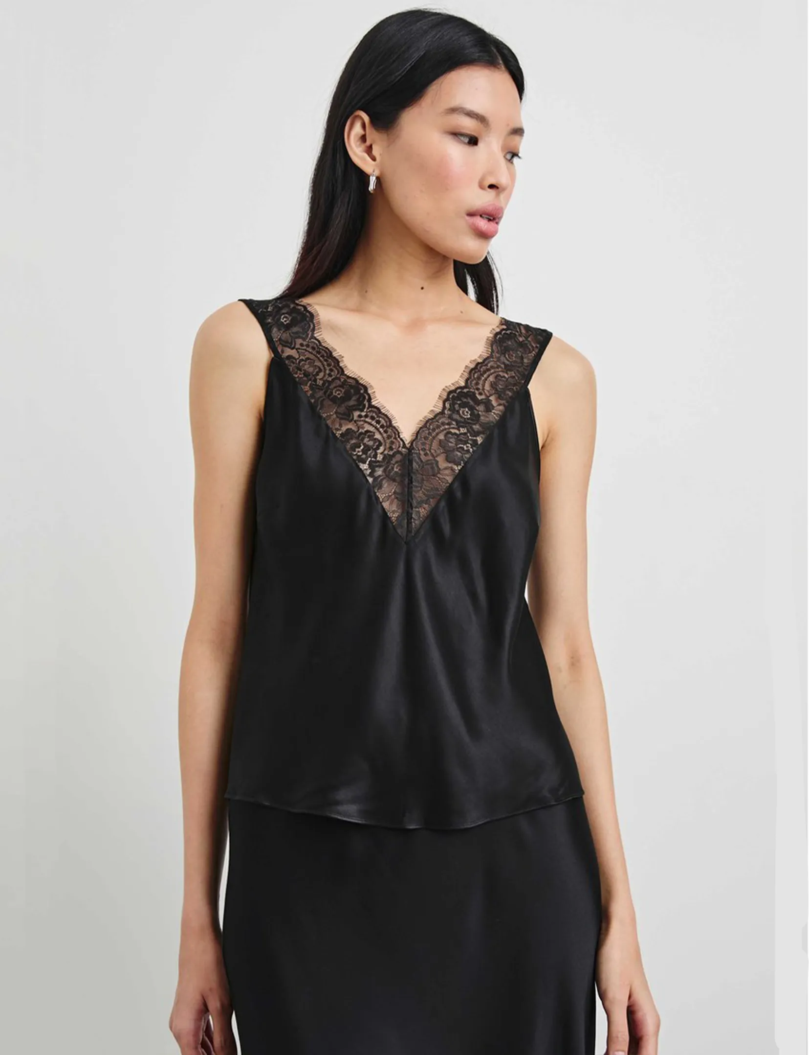 Loose Fit Resilient Aisha Top, Black