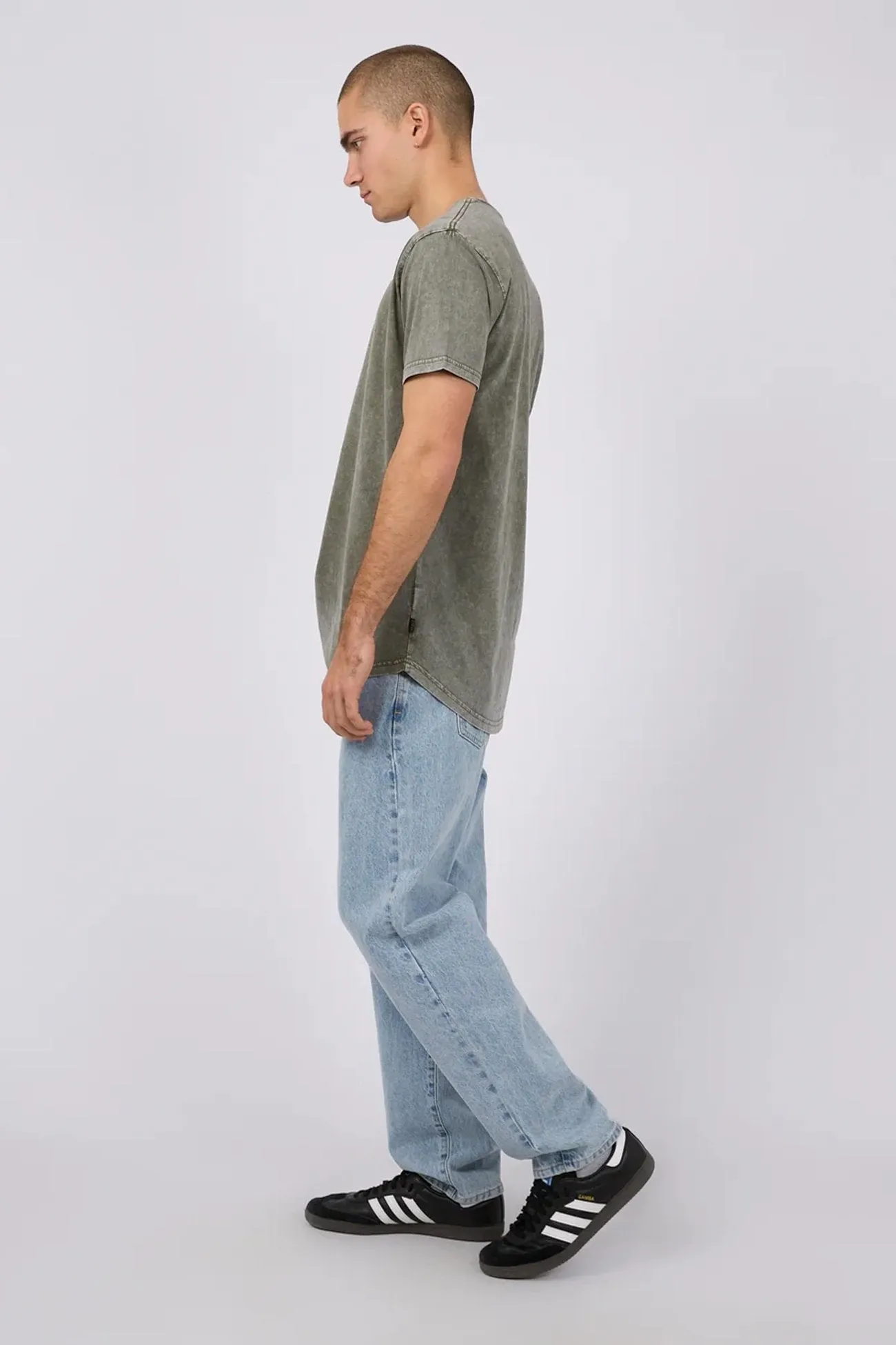Soft Inner Lining Non Iron Fabric Tail Tee Khaki