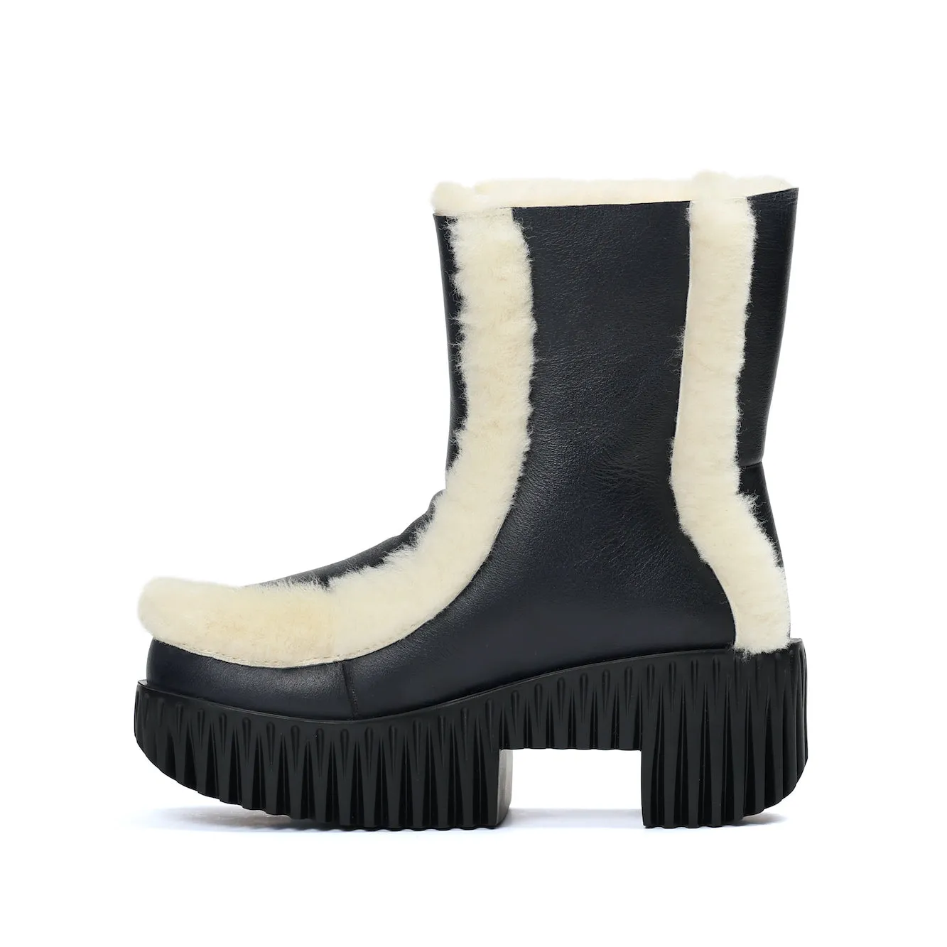 Low Ankle Style Rugged Terrain PLIA FERO OREO