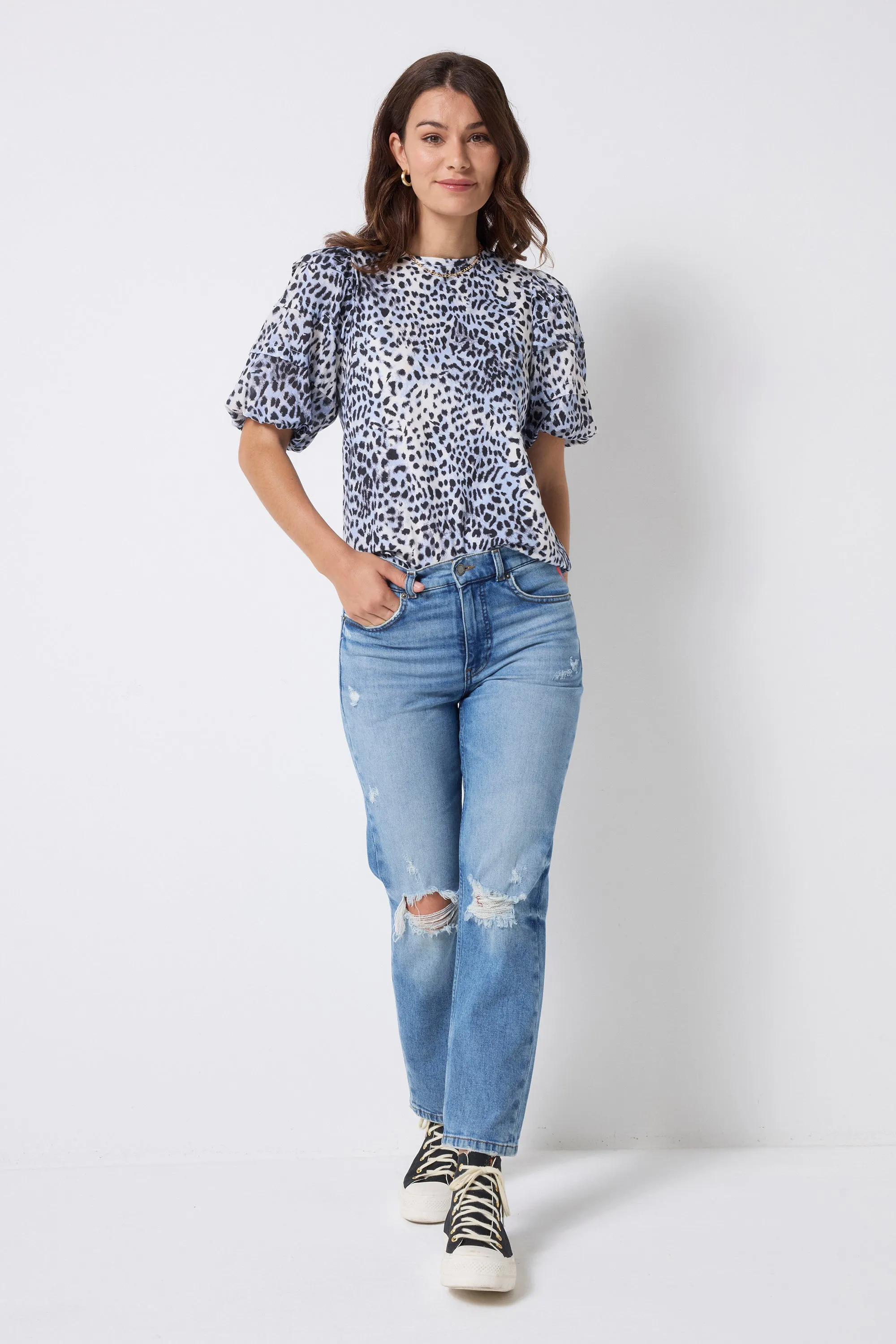 Authentic Light Indigo Distressed Boyfriend Jeans Seamless Technology