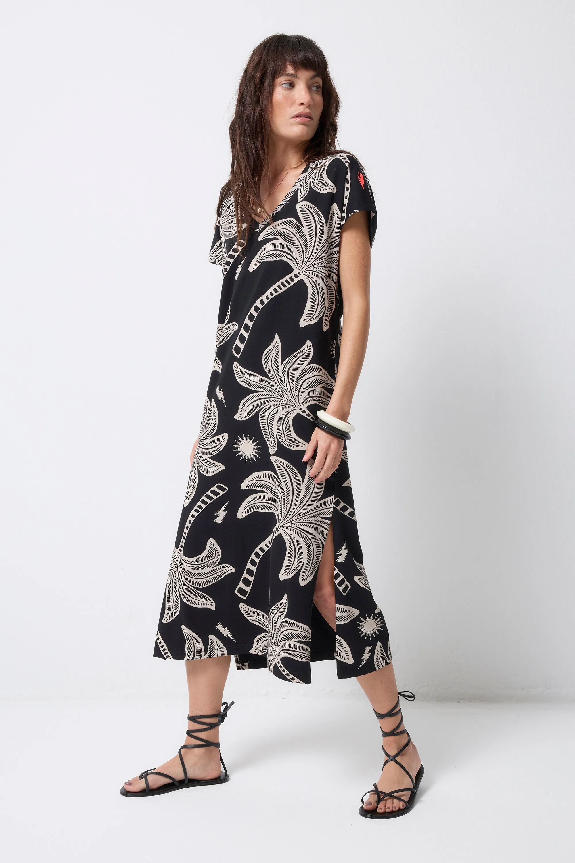 Black with Off White Palm Spring V-Neck Midi T-Shirt Dress Balanced Light