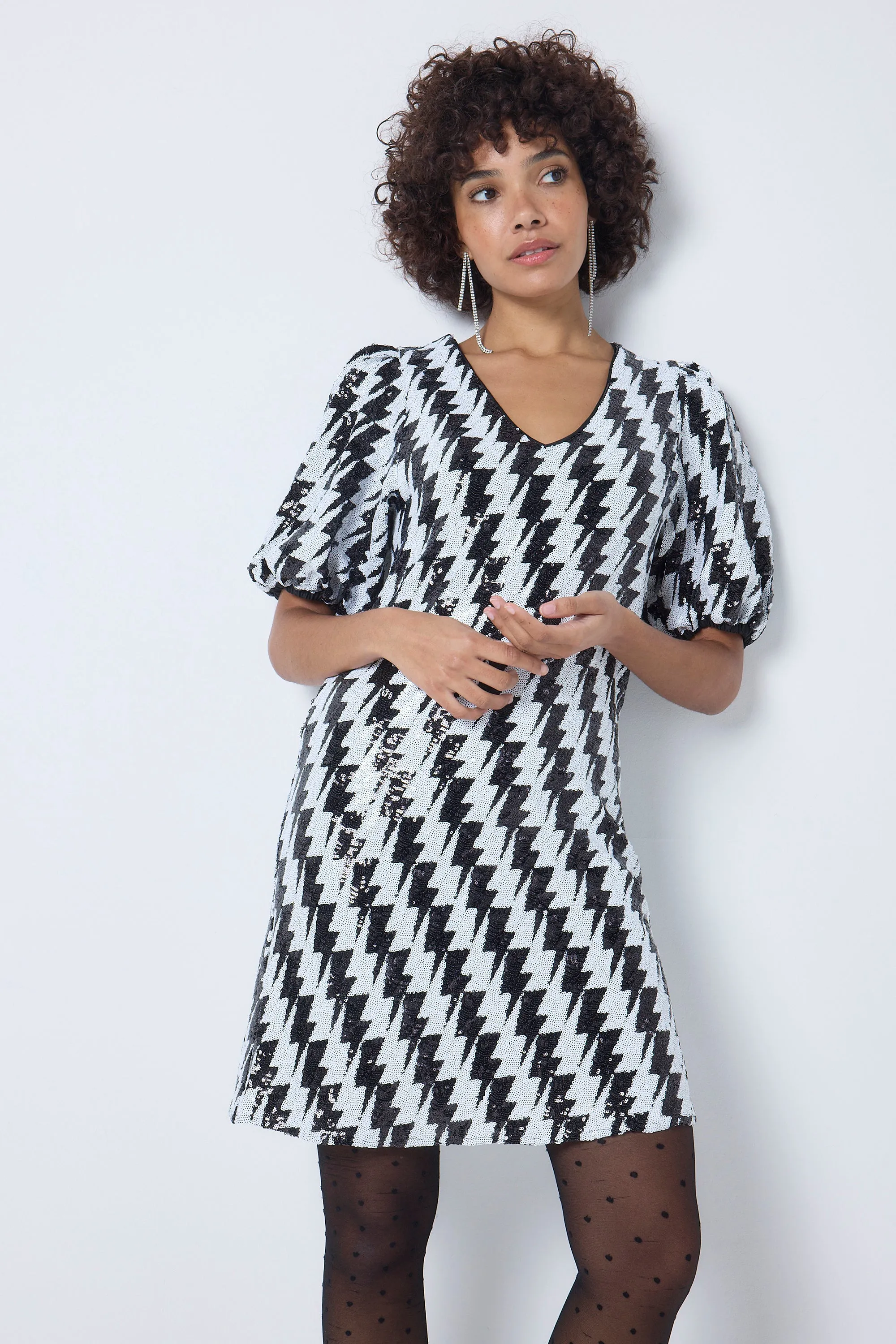 Black with White Lightning Bolt Sequin V-Neck Short Dress Subtle-Print Smart Look