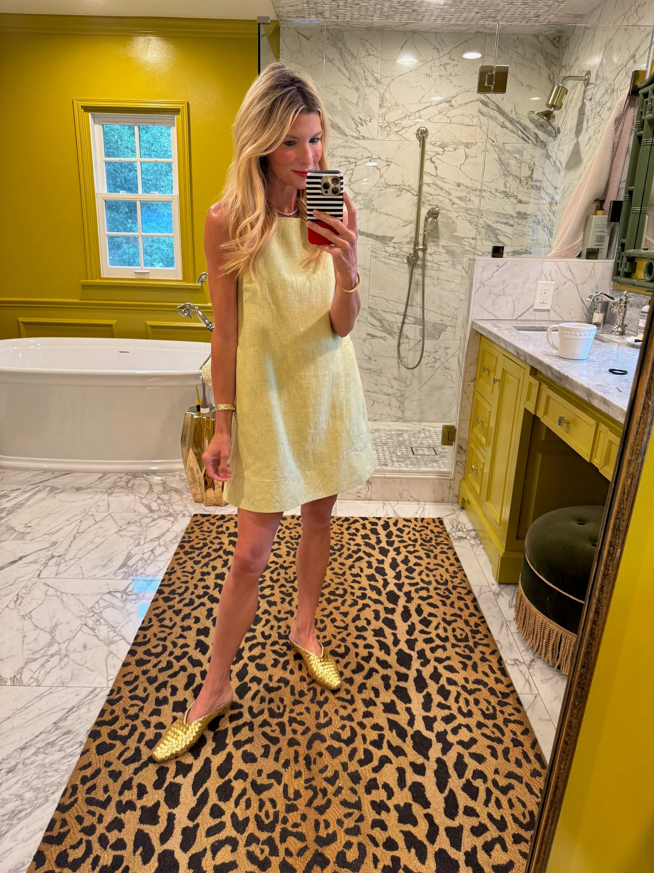 Trendy Piece Buru x Megan Stokes The Megan MINI Dress - Green Apple Linen