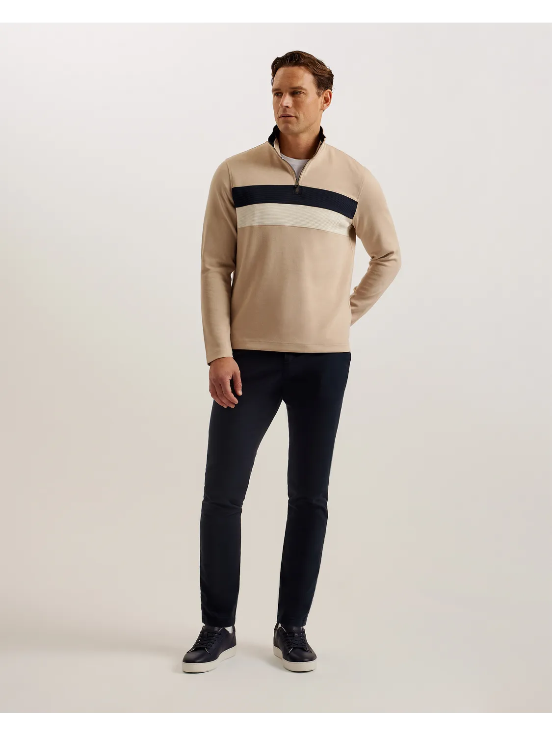 VELLER | TAUPE Layering Fit