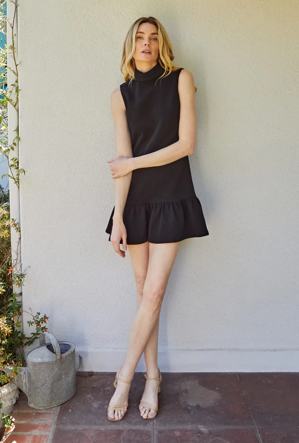 The Birdie Dress - Black Form Fitting Bright Bloom