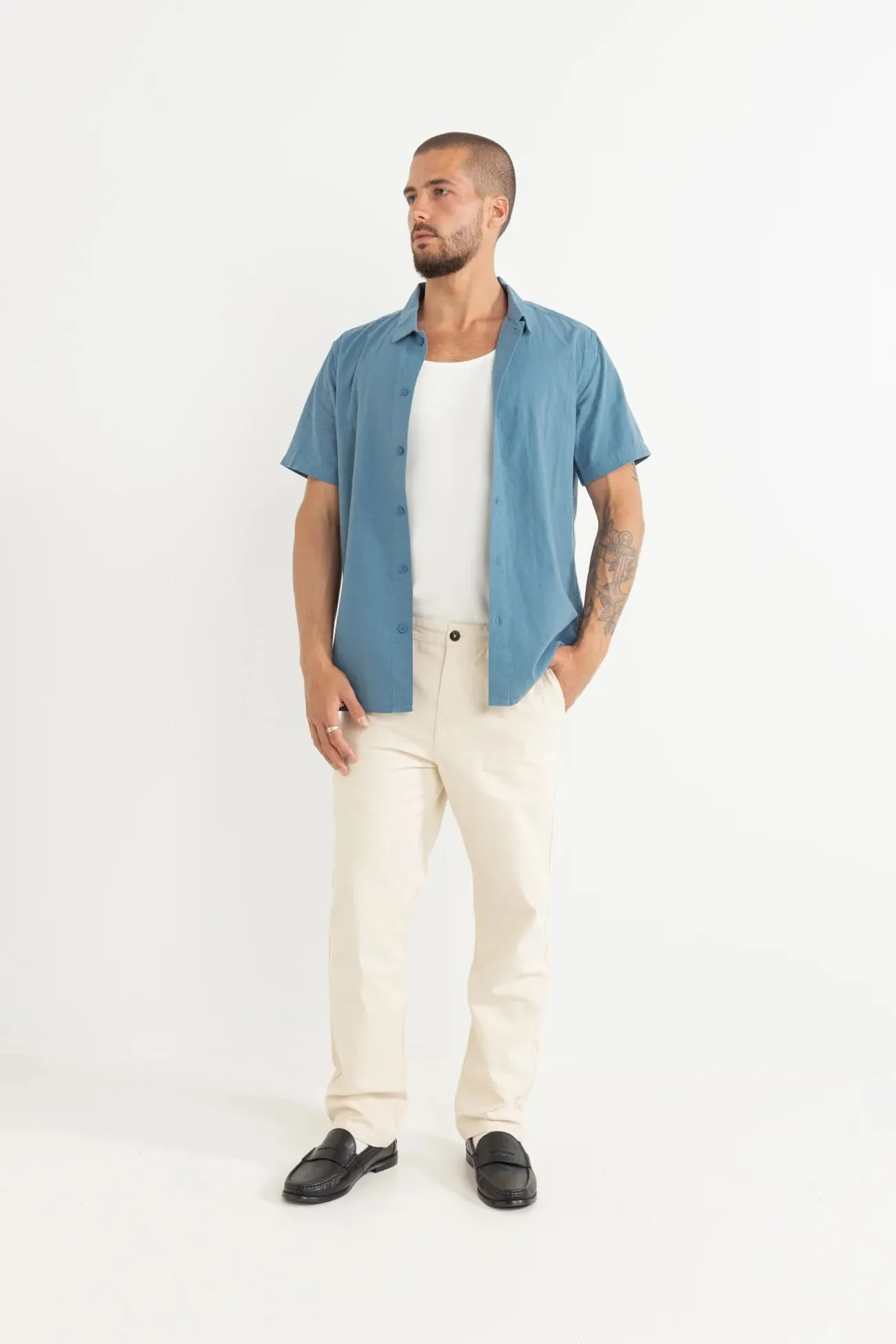 Classic Linen Short Sleeve Shirt Mineral Blue Low Profile Collar Fade Resistant Dye