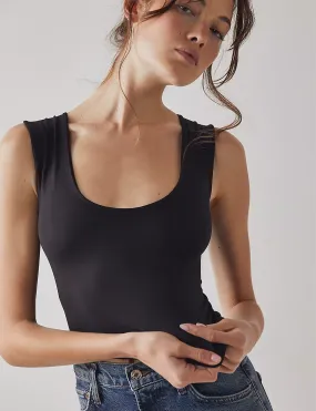 modern warfare Clean Lines Muscle Cami, Black