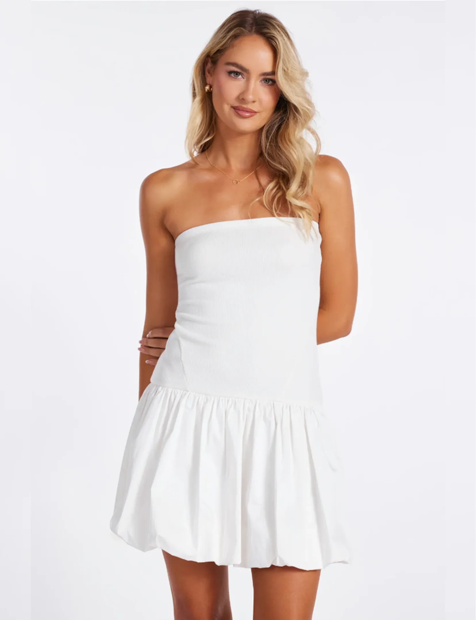Chic beachwear dress Classy Look Saylor Bubble Mini Dress, Shell