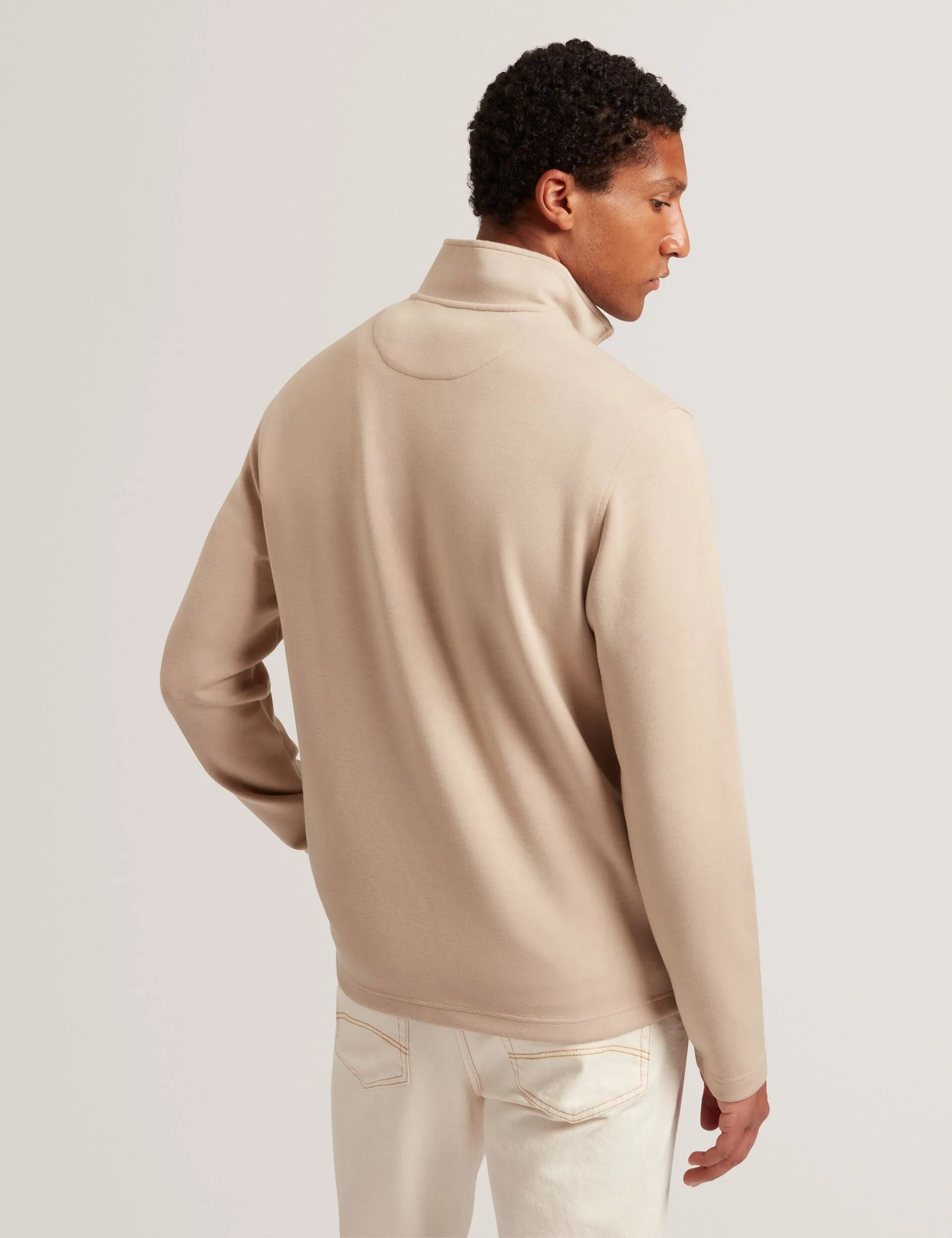 VIKTORO | TAUPE Cozy Vibe Winter Styling