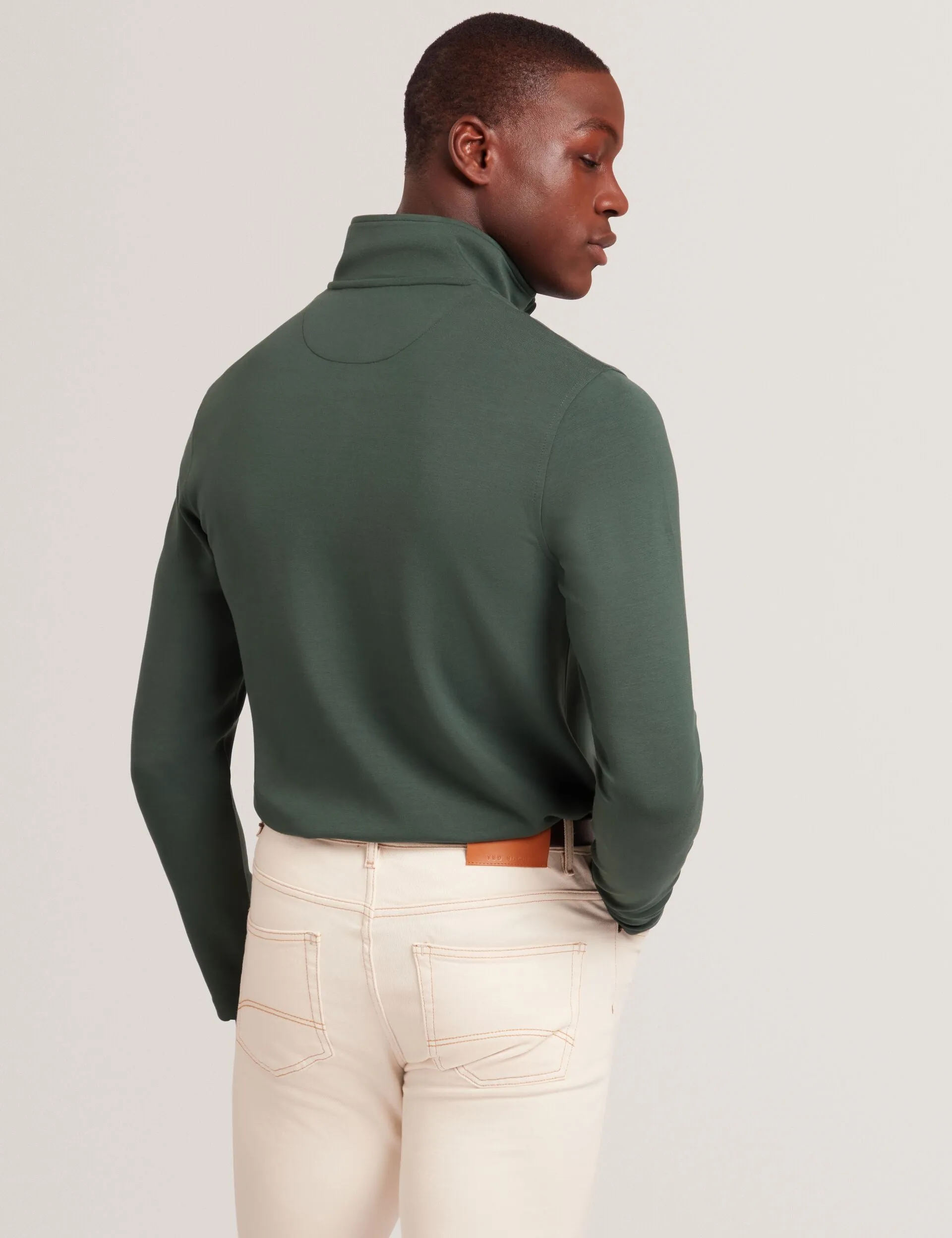 SIMONEA | DK-GREEN Moisture Wicking Knit