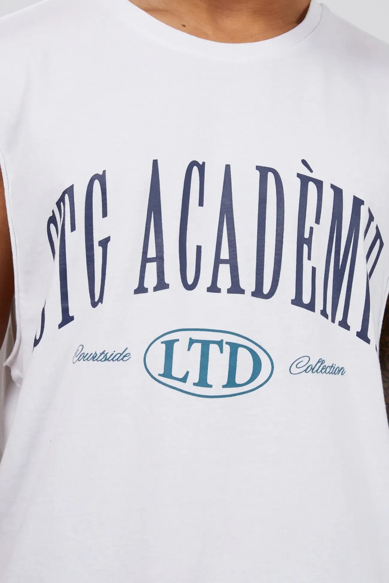 Fitted Design LightweightDesign Courtside Muscle White