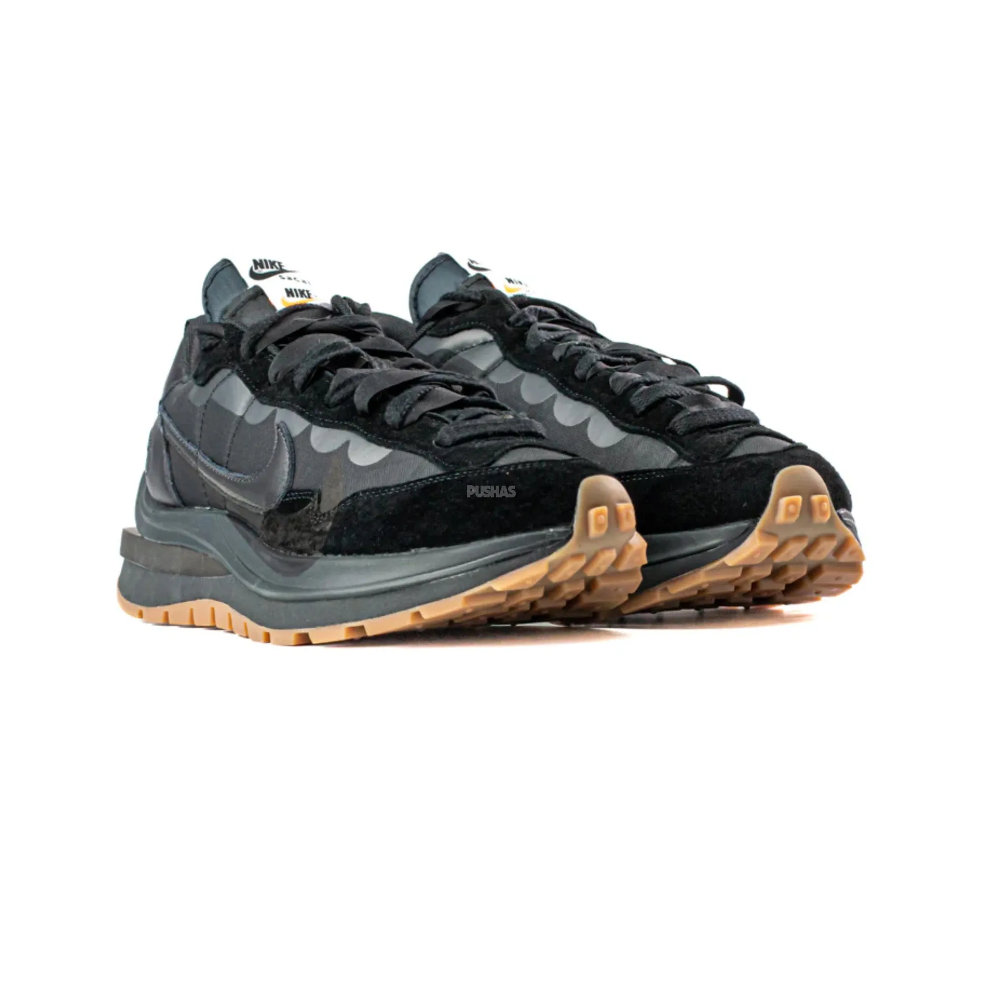 Running   Ready Carbon Fiber Reinforcement Vaporwaffle x Sacai 'Black Gum' (2022)