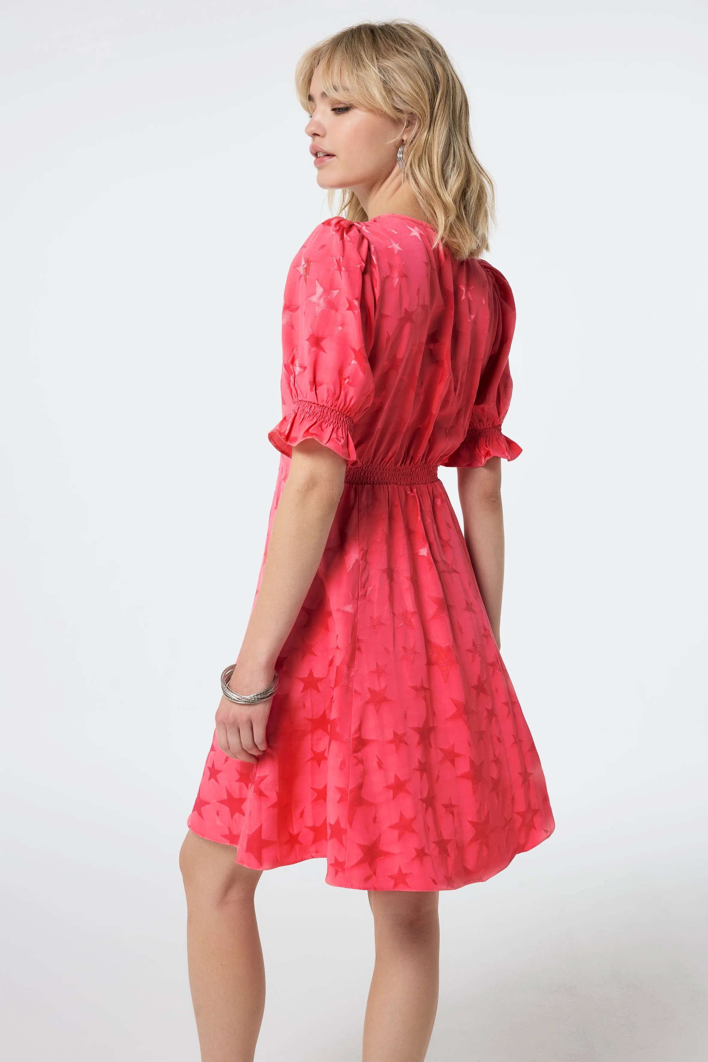 Coral Star Jacquard Flute Sleeve Short Tea Dress Sleek Volume Tactile Feel