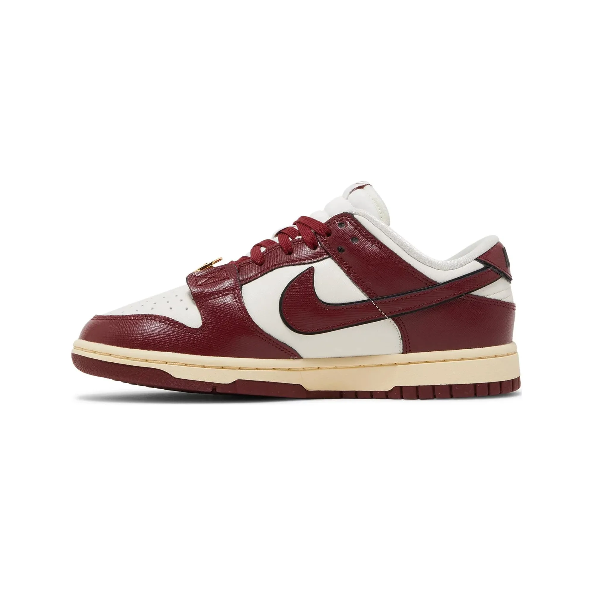 Dunk Low SE 'Just Do It Sail Team Red' W (2023) Arch Stabilization