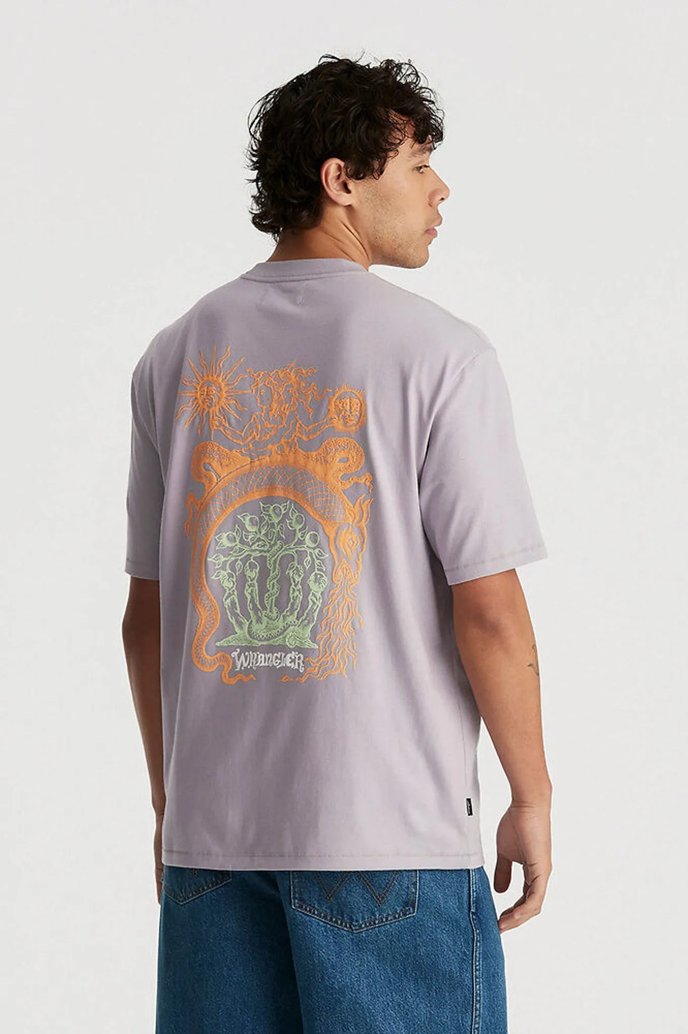 Athletic Wear NonChafingEdges Earth Serpent Slacker Tee Concrete