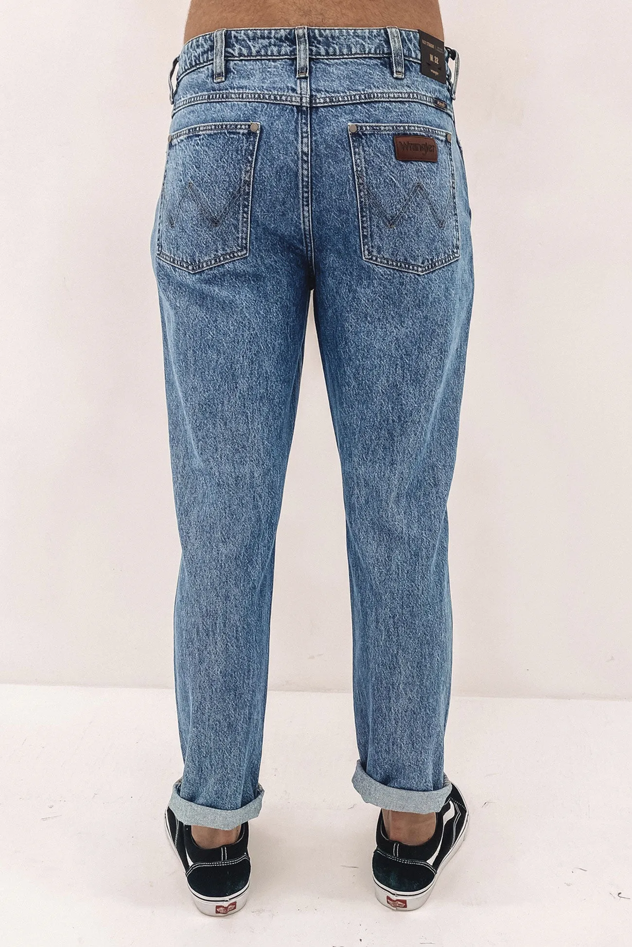 Ultimate Comfort Versatile Layer Eazy Straight Jean Stone Ride