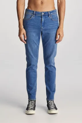 Freedom Move Adjustable Drawcord Stomper Jean Two Hands Blue