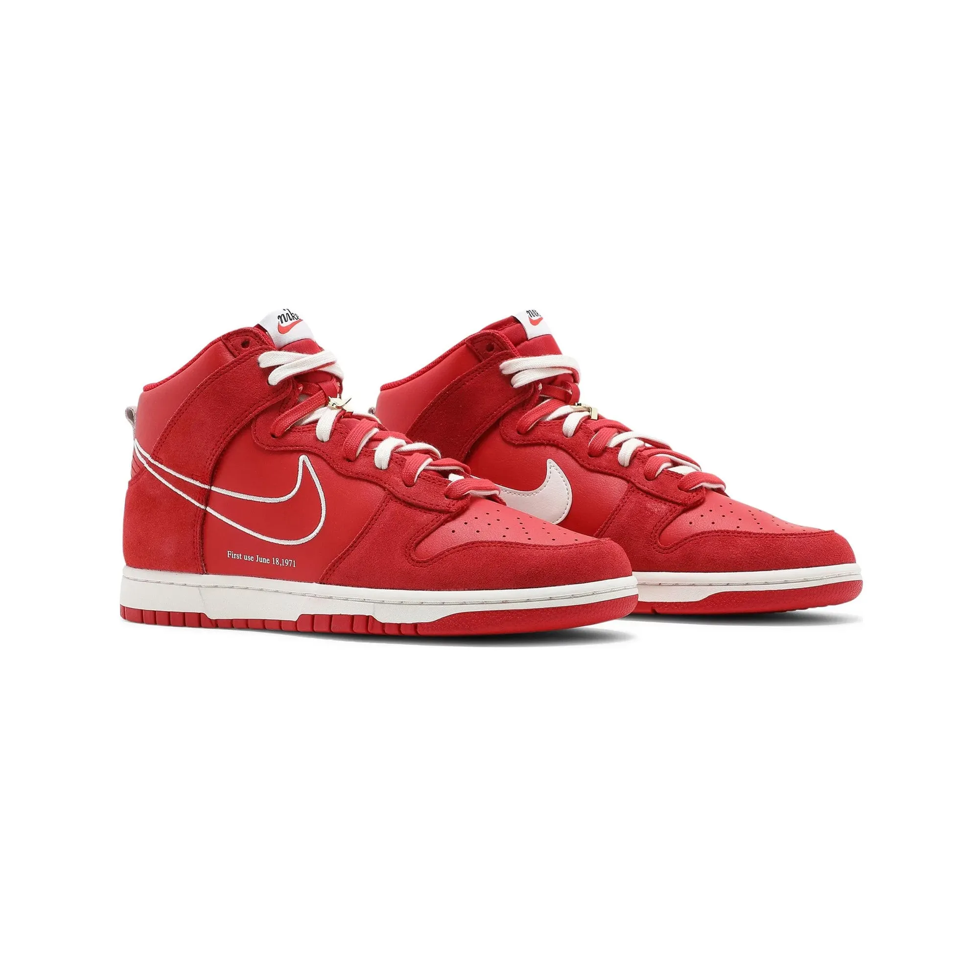 Pressure Mapped Outsole Long-Distance Walking Dunk High SE 'First Use University Red'