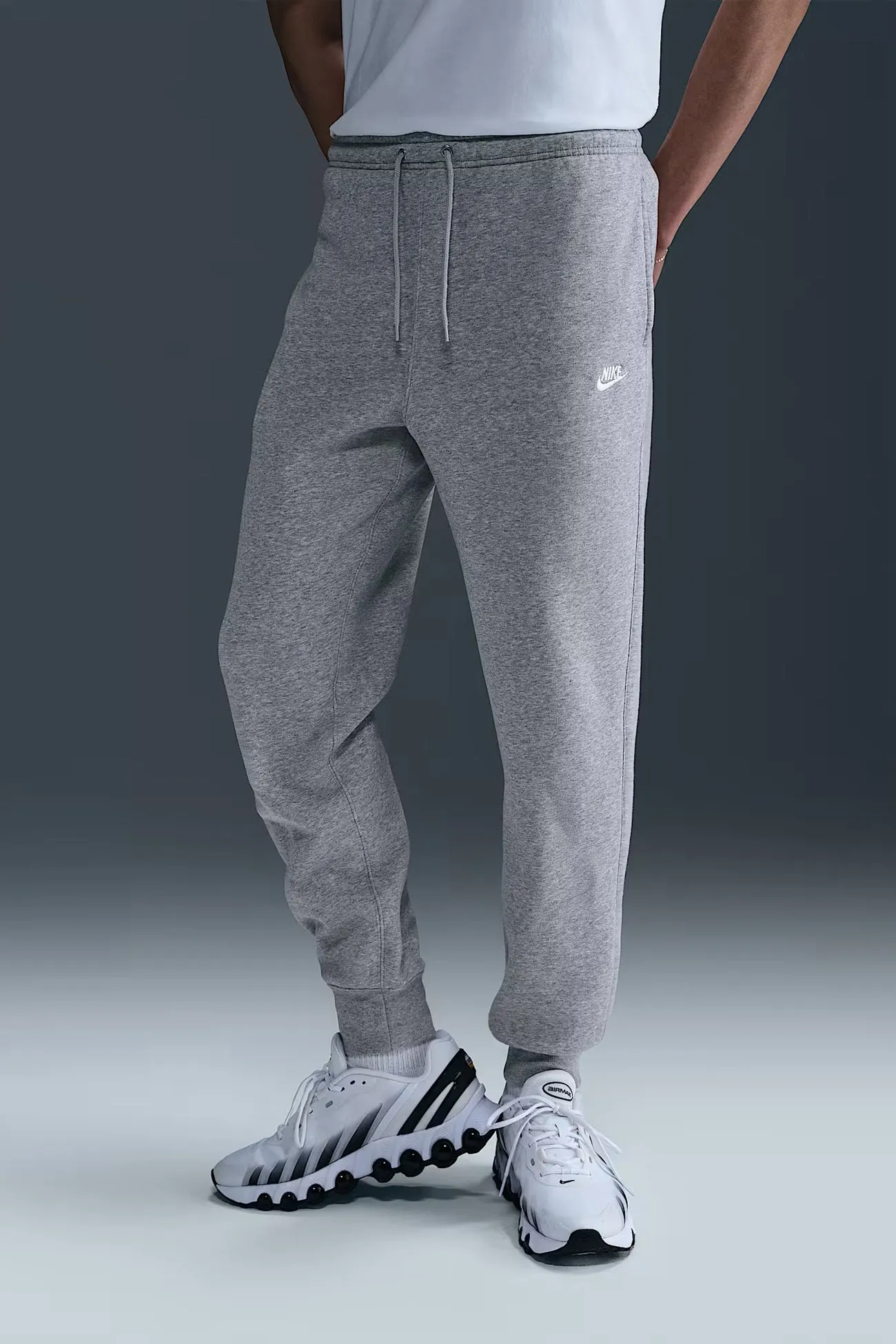 Nike Club BB Jogger Dark Grey Heather Light Smoke Grey White Reflective details