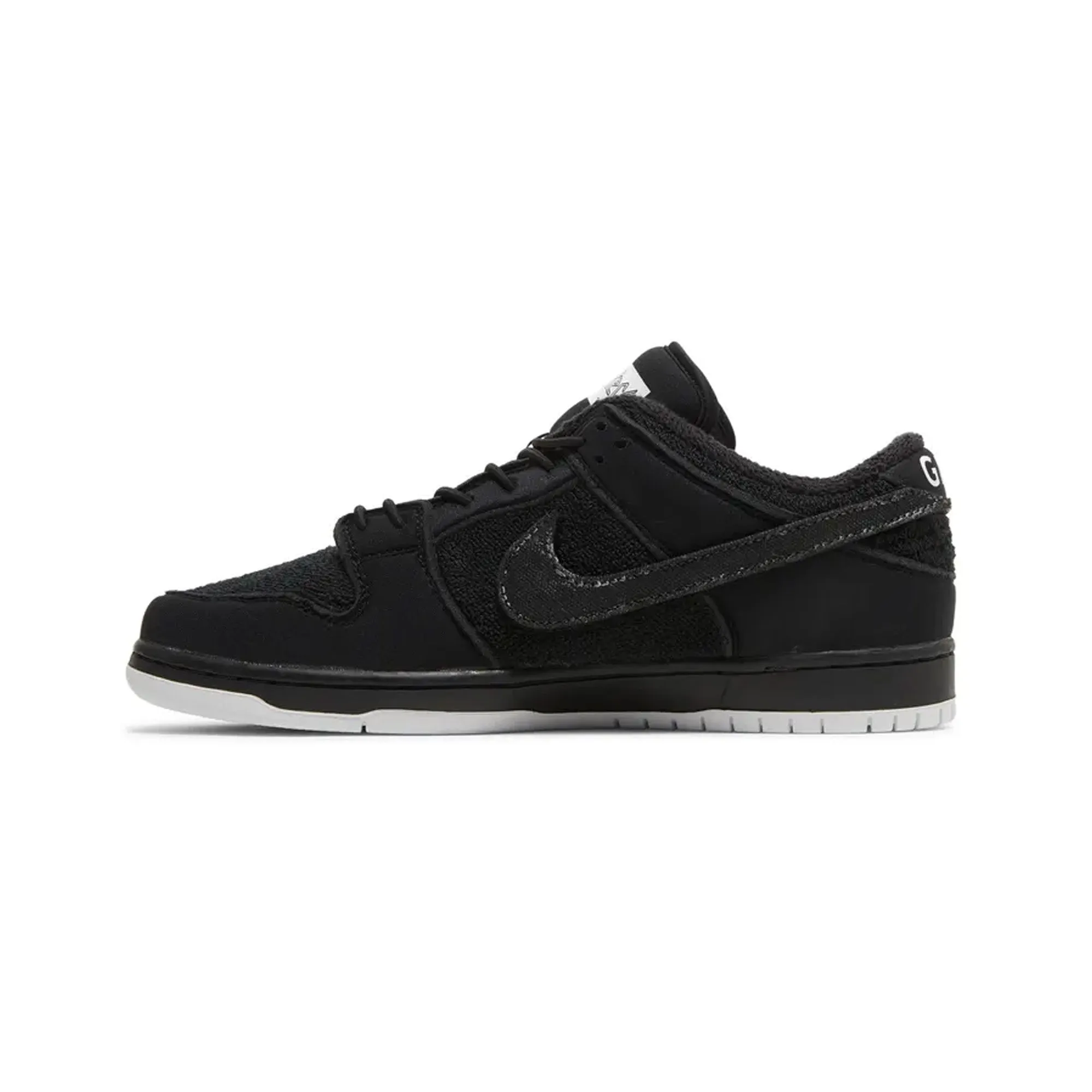 Nike SB Dunk Low x Gnarhunters 'Black' (2022) Elastic Ankle Multi Surface