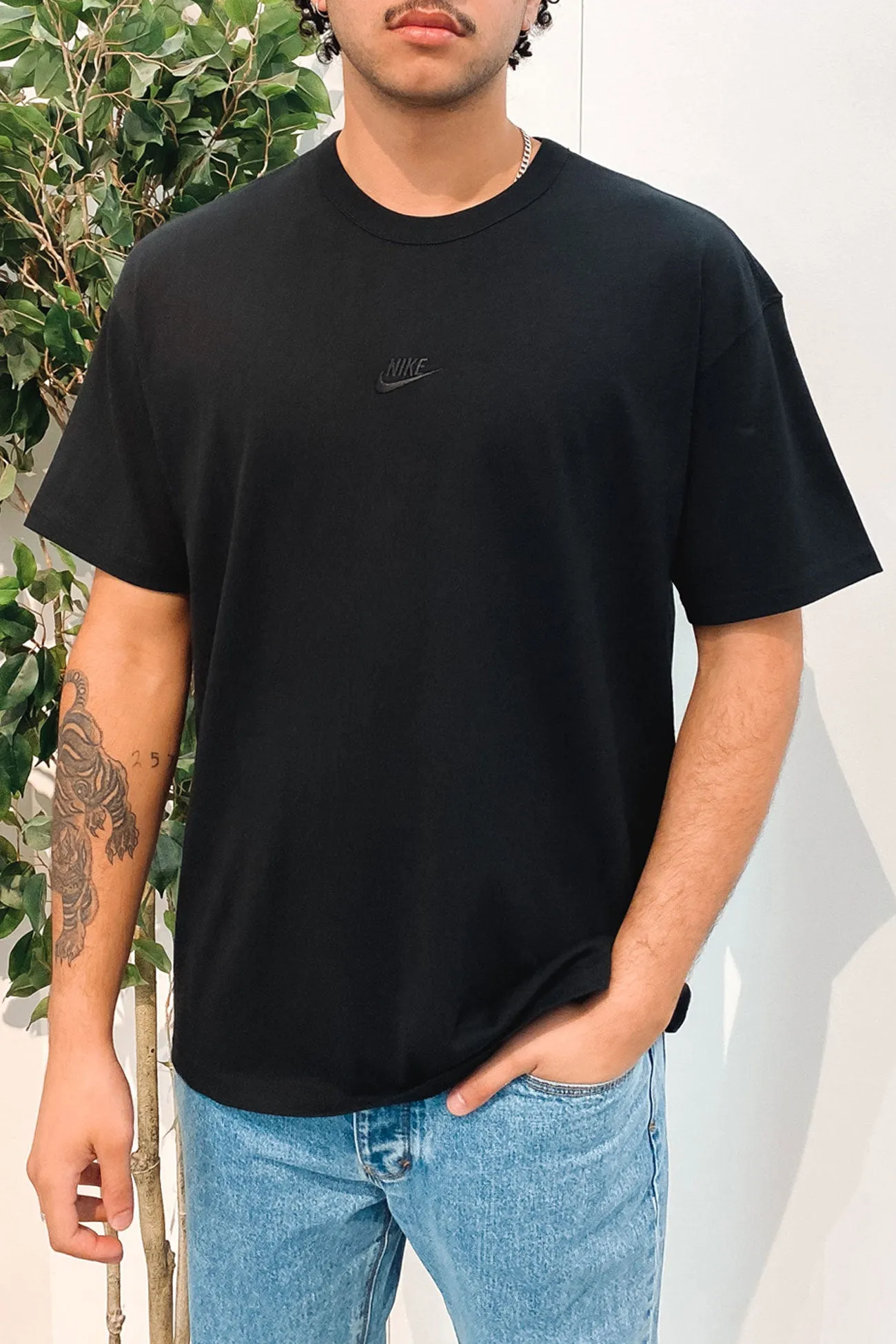 Nike Sportswear Premium Essentials Tee Black Breathable3DKnit
