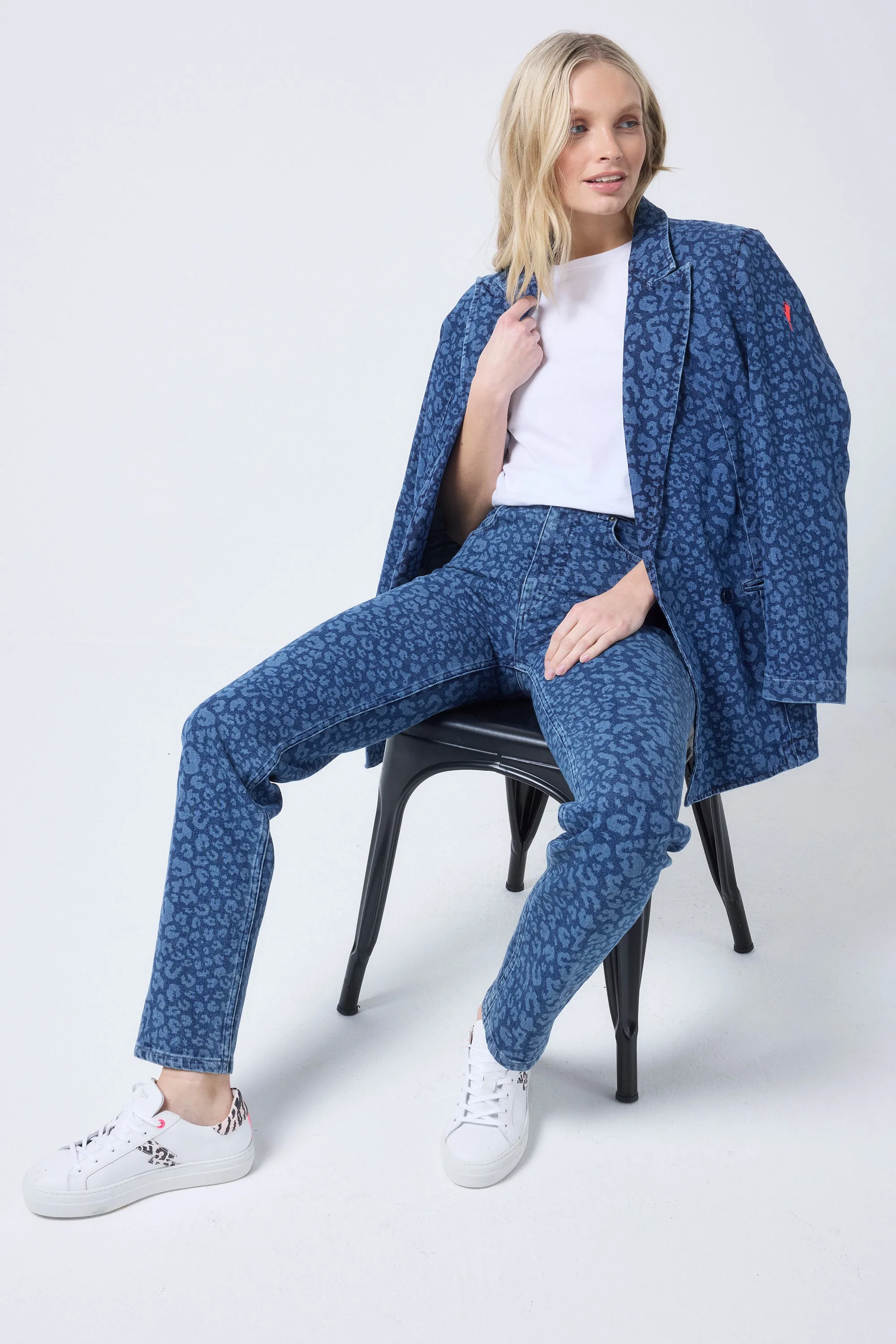 Authentic Indigo Leopard Straight Leg Jeans Durable Weave Perfect Fit Wear