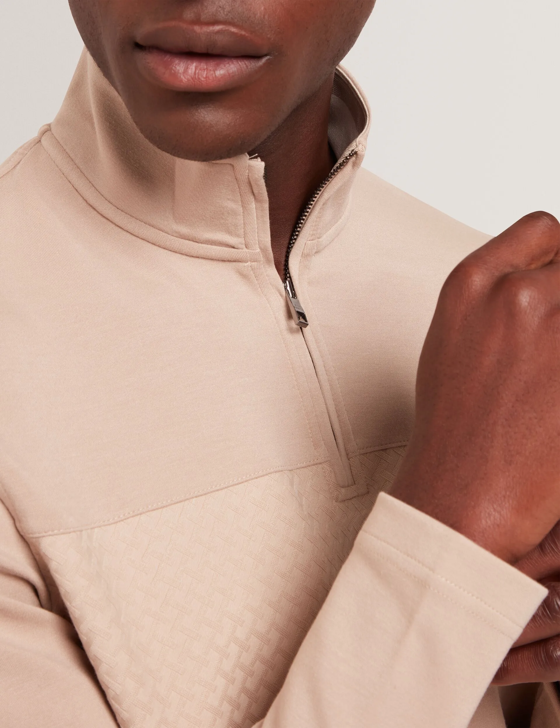 SIMONEA | TAUPE Essential Layering