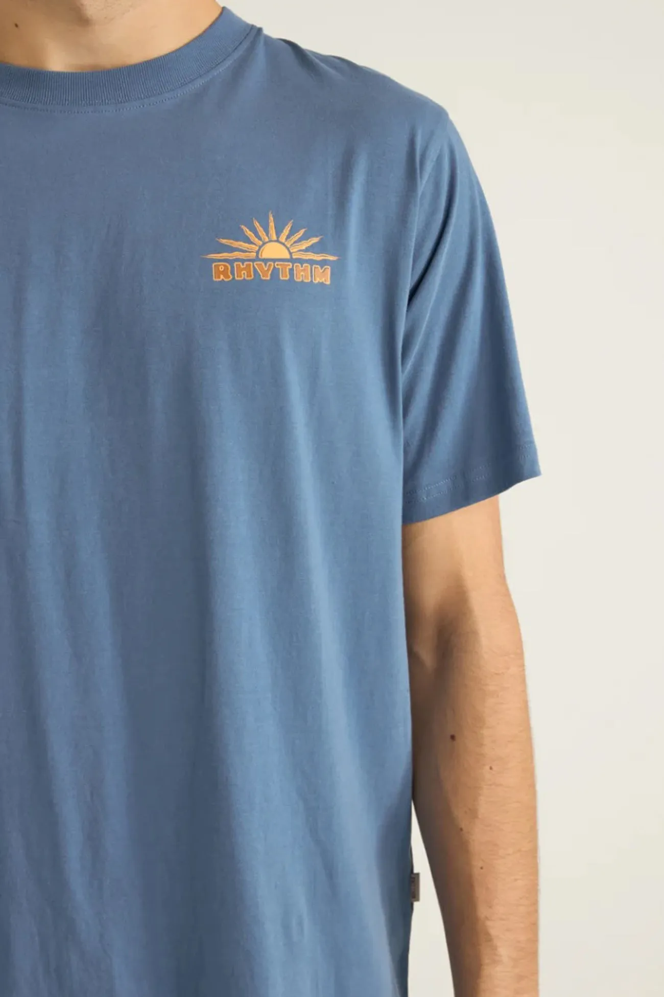 ConvertibleCollar Frame Short Sleeve T-Shirt Vintage Blue