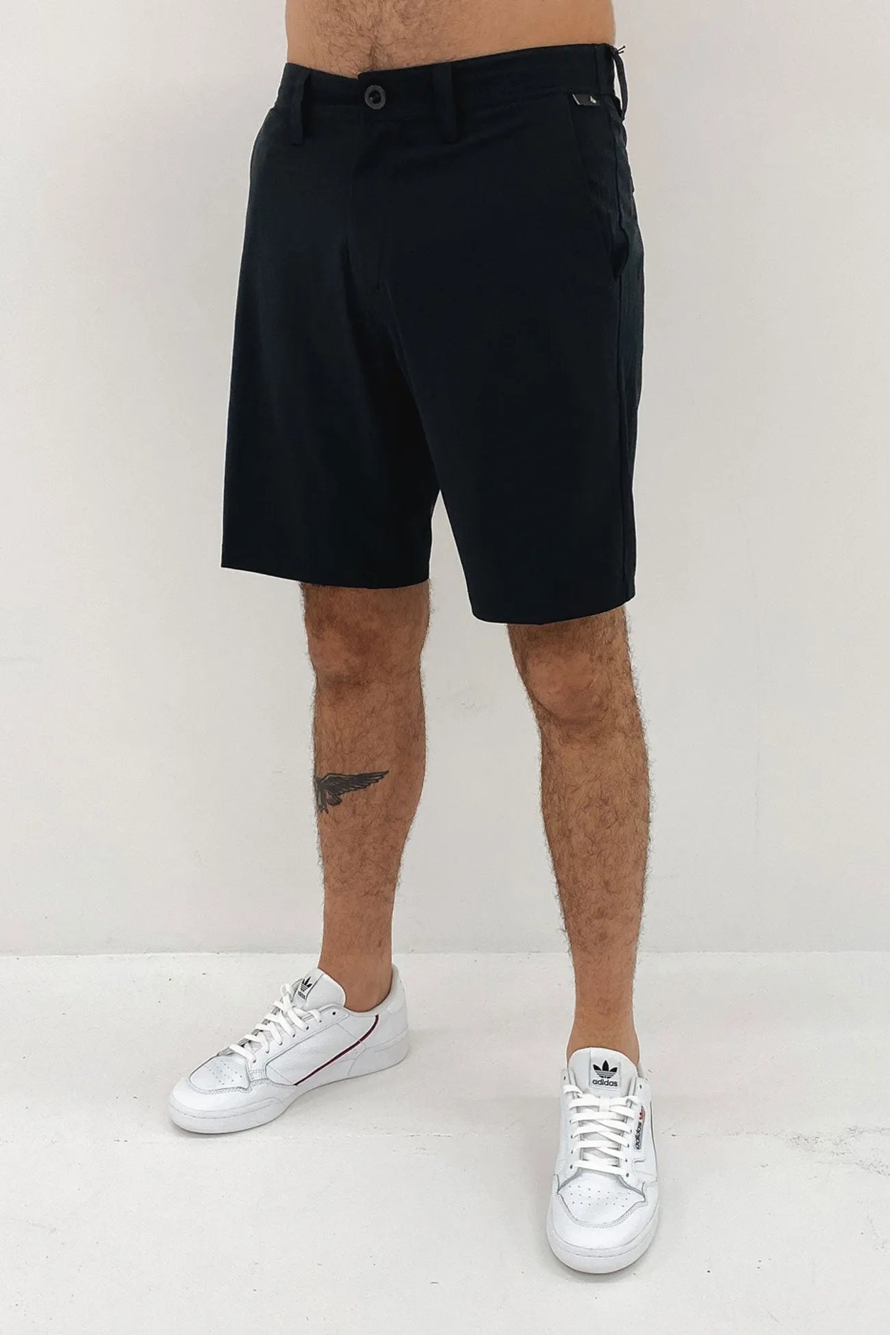 Frickin Cross Shred Hybrid 20" Short Black Versatile Design Stretch Panel