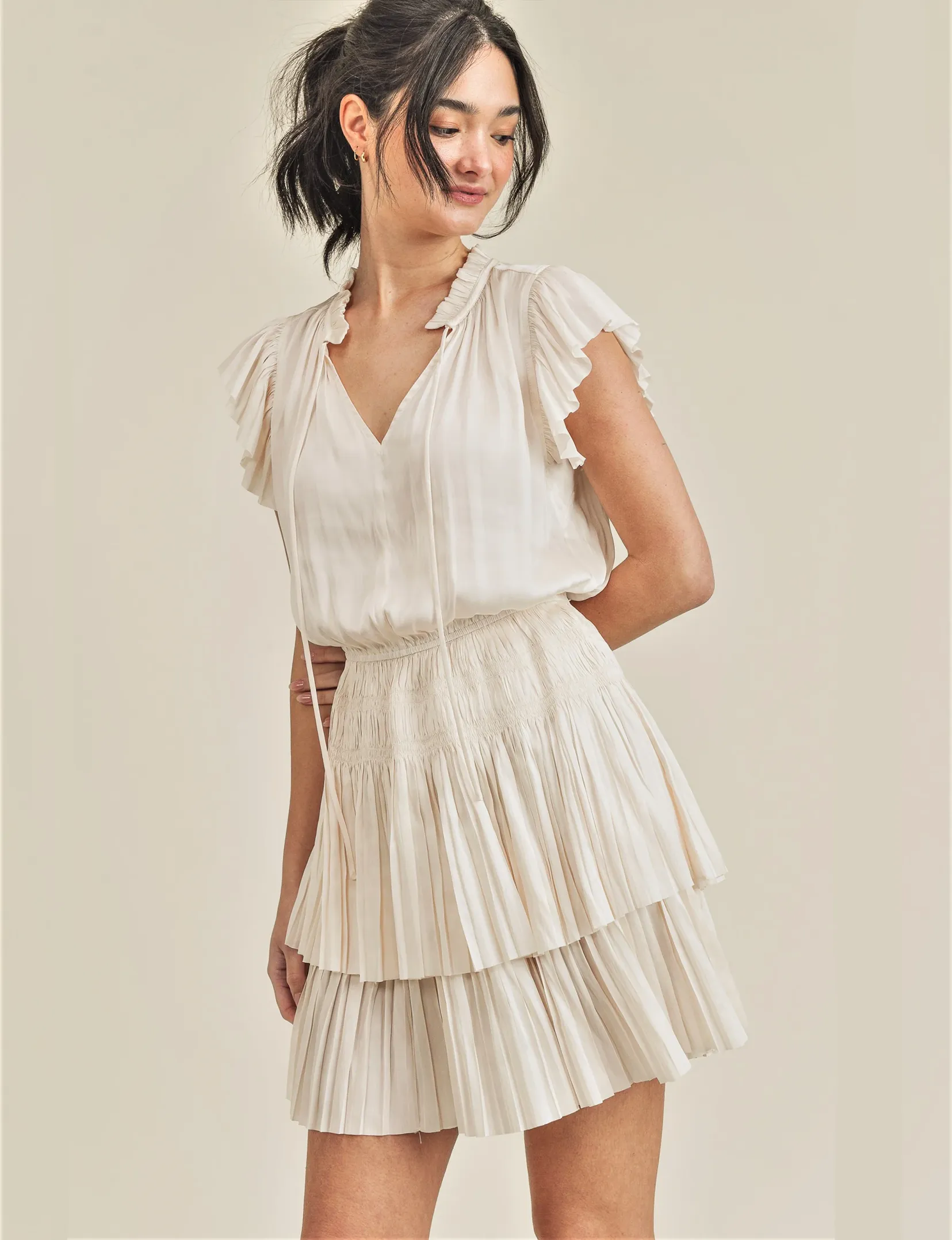 Gabrielle Dress, Champagne Flattering Shape Wear Linen Love