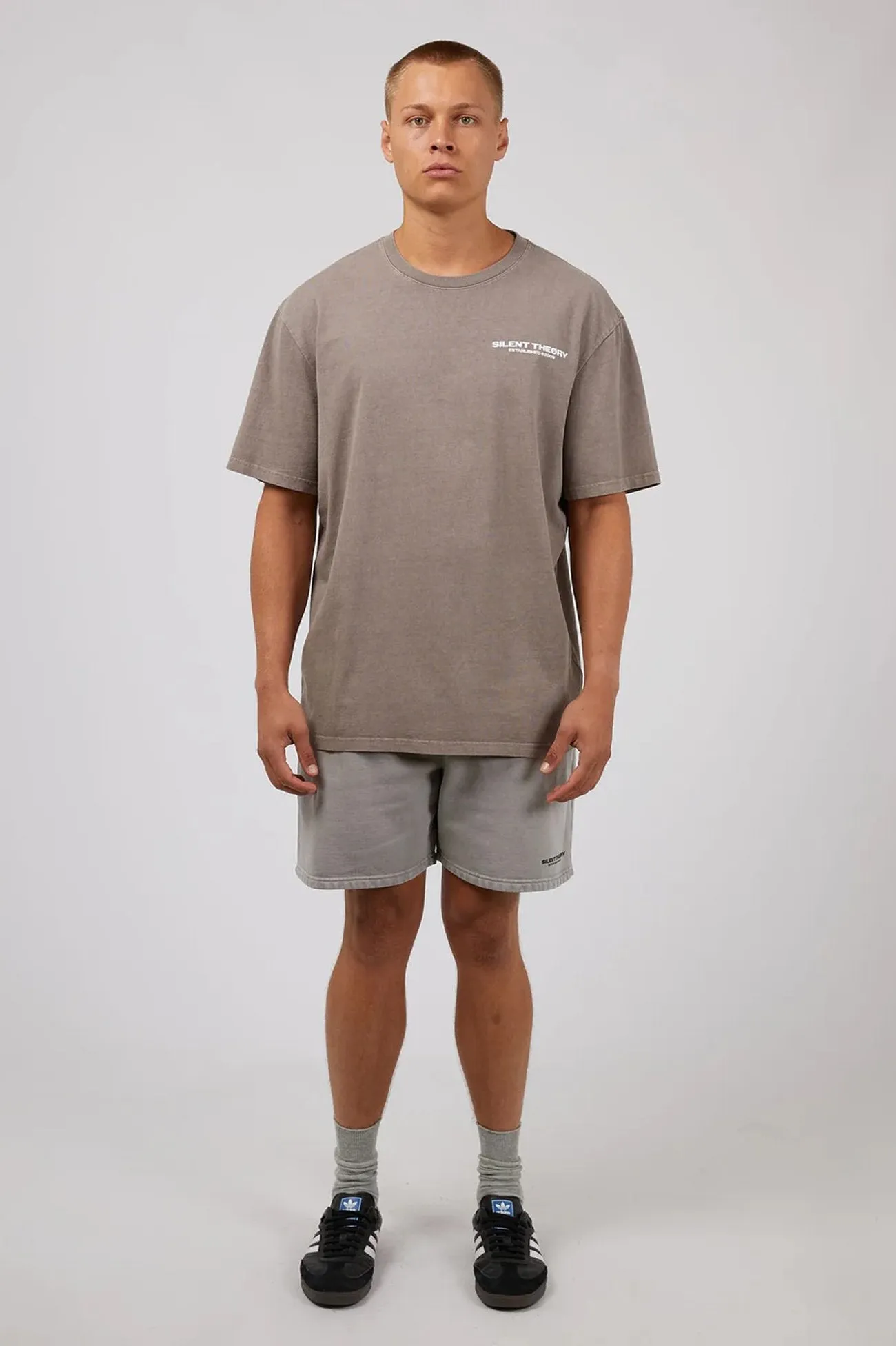 Essential Theory Short Grey Pocket Reinforcement
