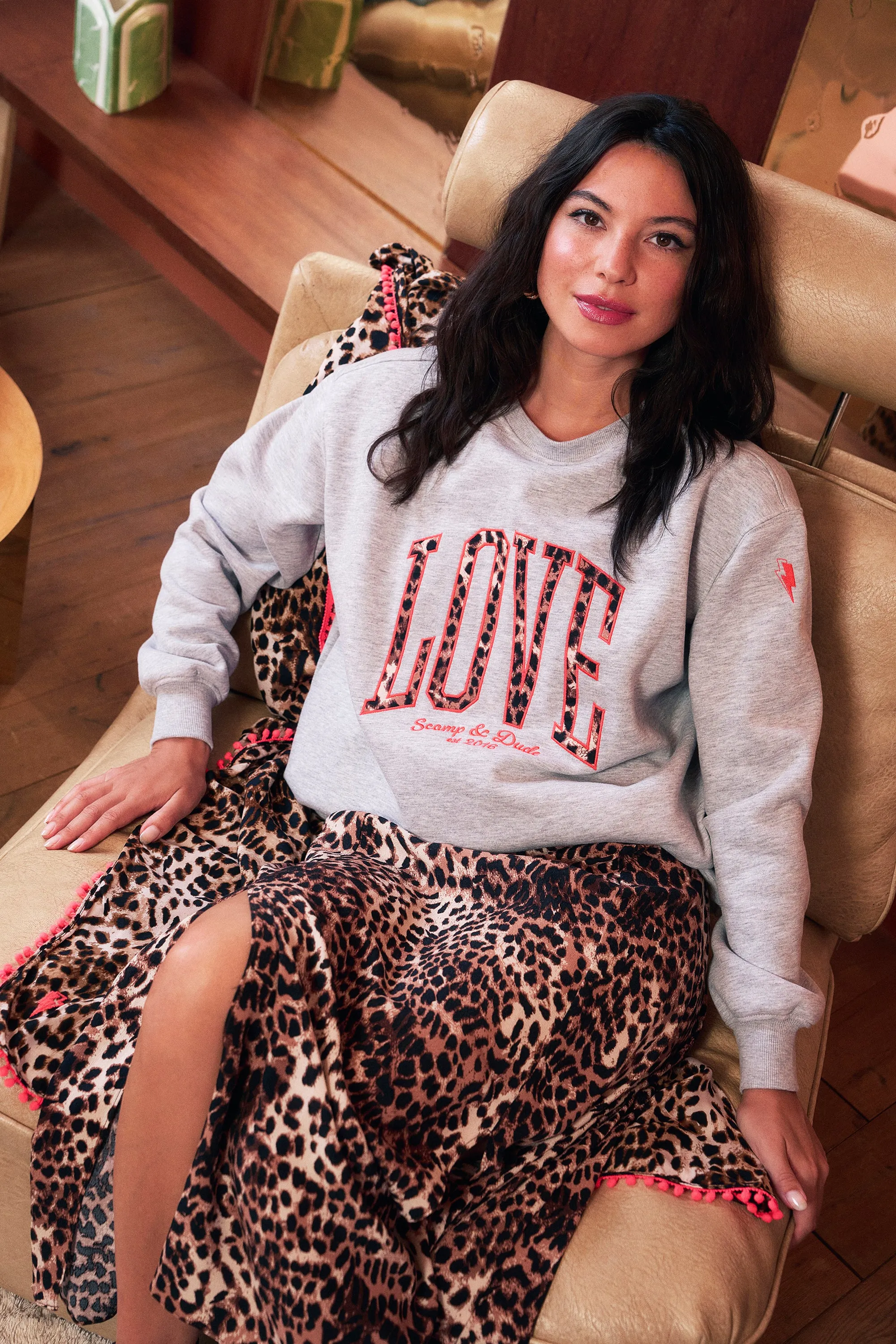 Grey Love Cheetah Oversized Sweatshirt Shrink resistant