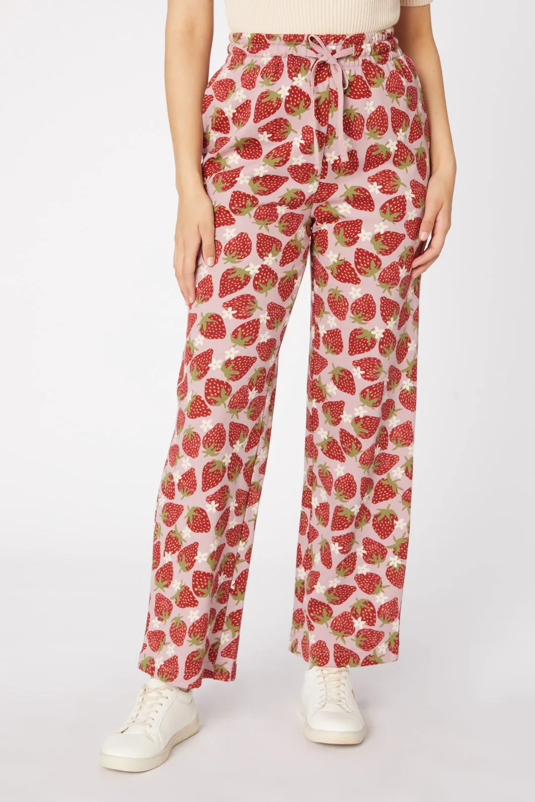 Minimal Cut Strawberry & Daisy Track Pant