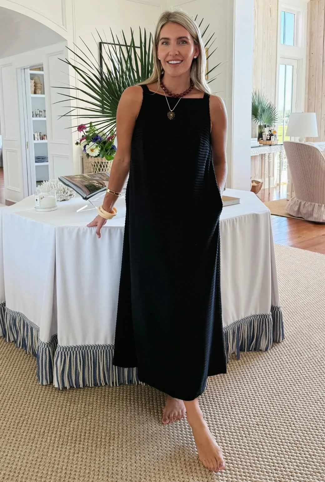 Mood Glow Buru x Megan Stokes The Megan MIDI Dress - Black Pintuck Knit