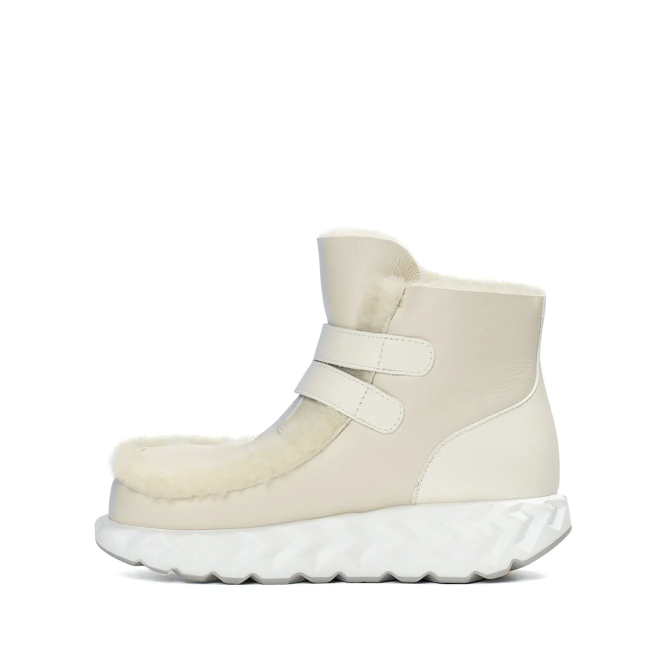 Chukka Silhouette Mountain Proof JABARA MONTI WHITE