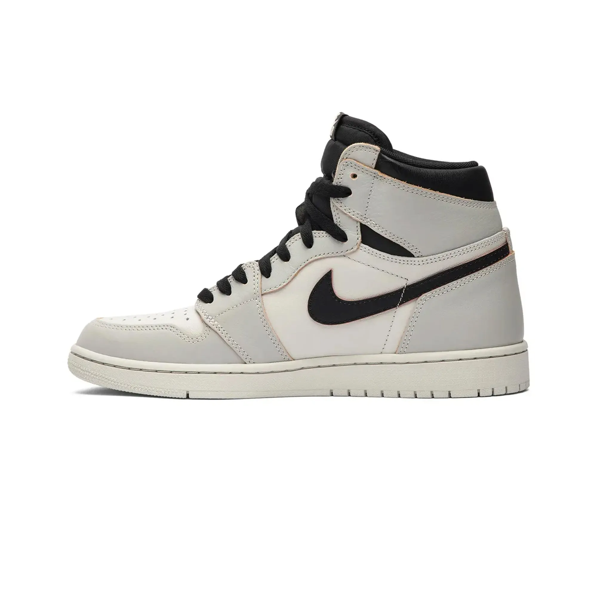 Jordan 1 Retro High OG Defiant 'SB NYC to Paris' (2019) Step Cushion Balance Walk