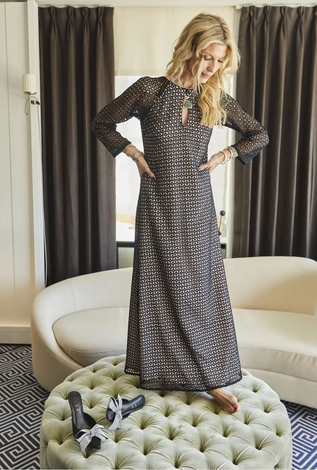 Keyhole Astor Dress - Black Lace Professional Look