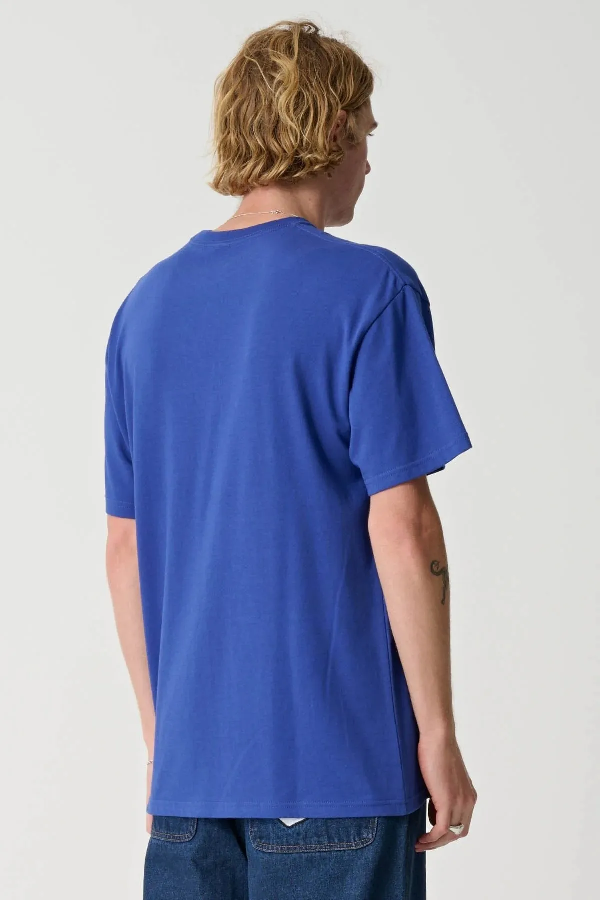 Curved Hem Chic Look LA XL Short Sleeve Tee Blue
