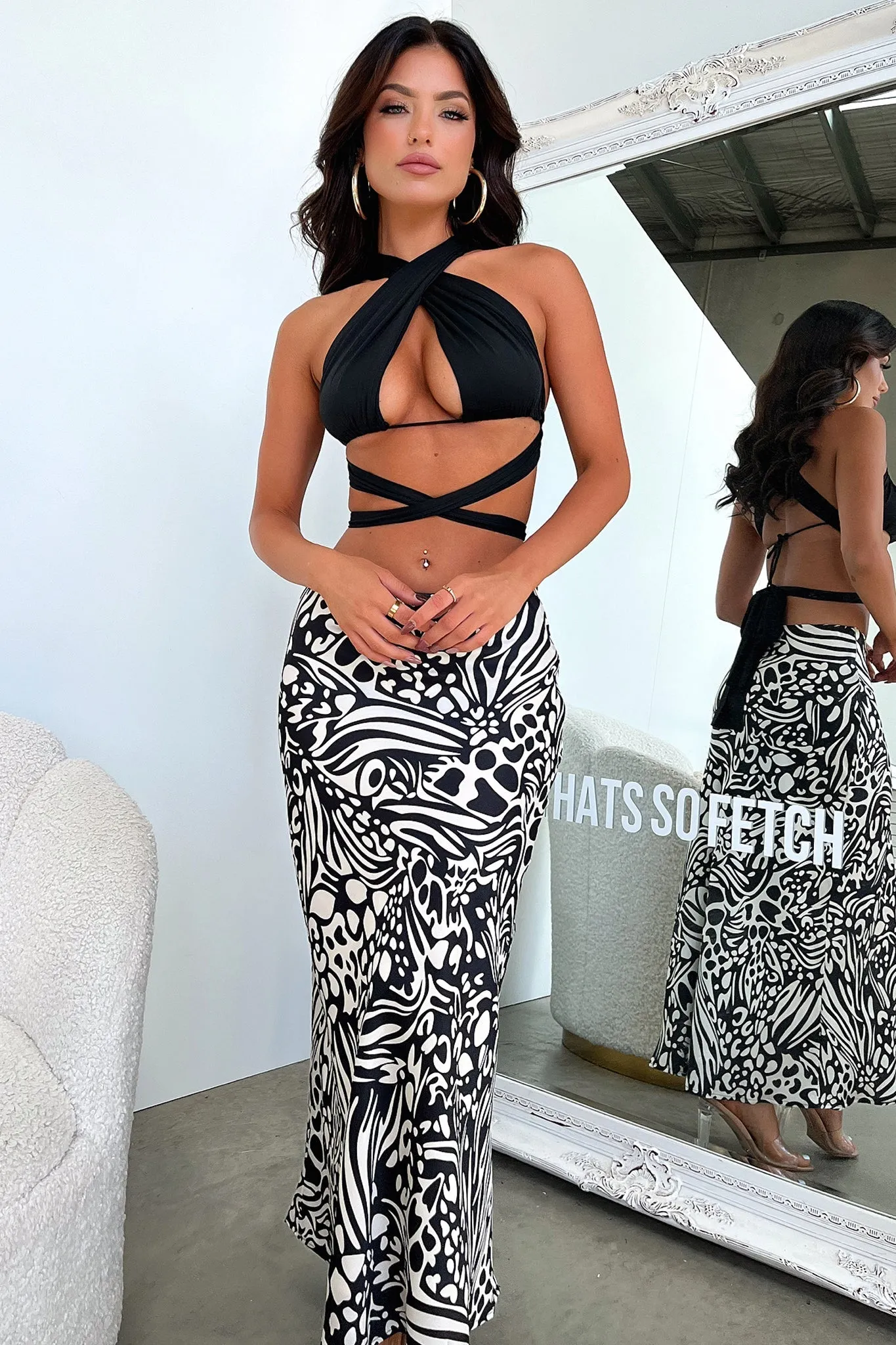 Bold Accent Santorini Maxi Skirt - Black / White Print