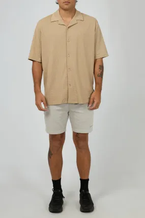 Liberate Short Sleeve Shirt Tan Non Restrictive Fit Thermochromic Color Shift Tech