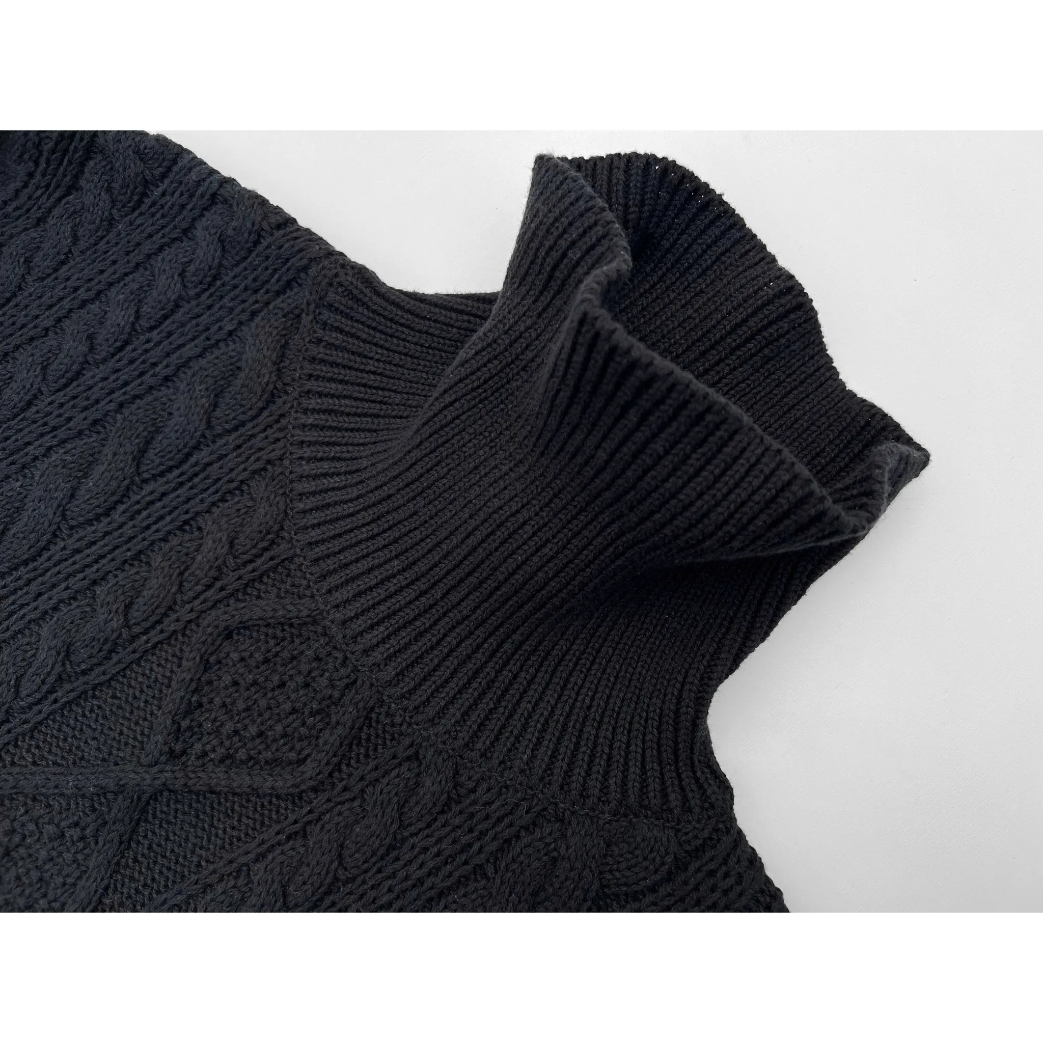 Mariner Sweater Roll-Neck - Black Sleek Layer Fit