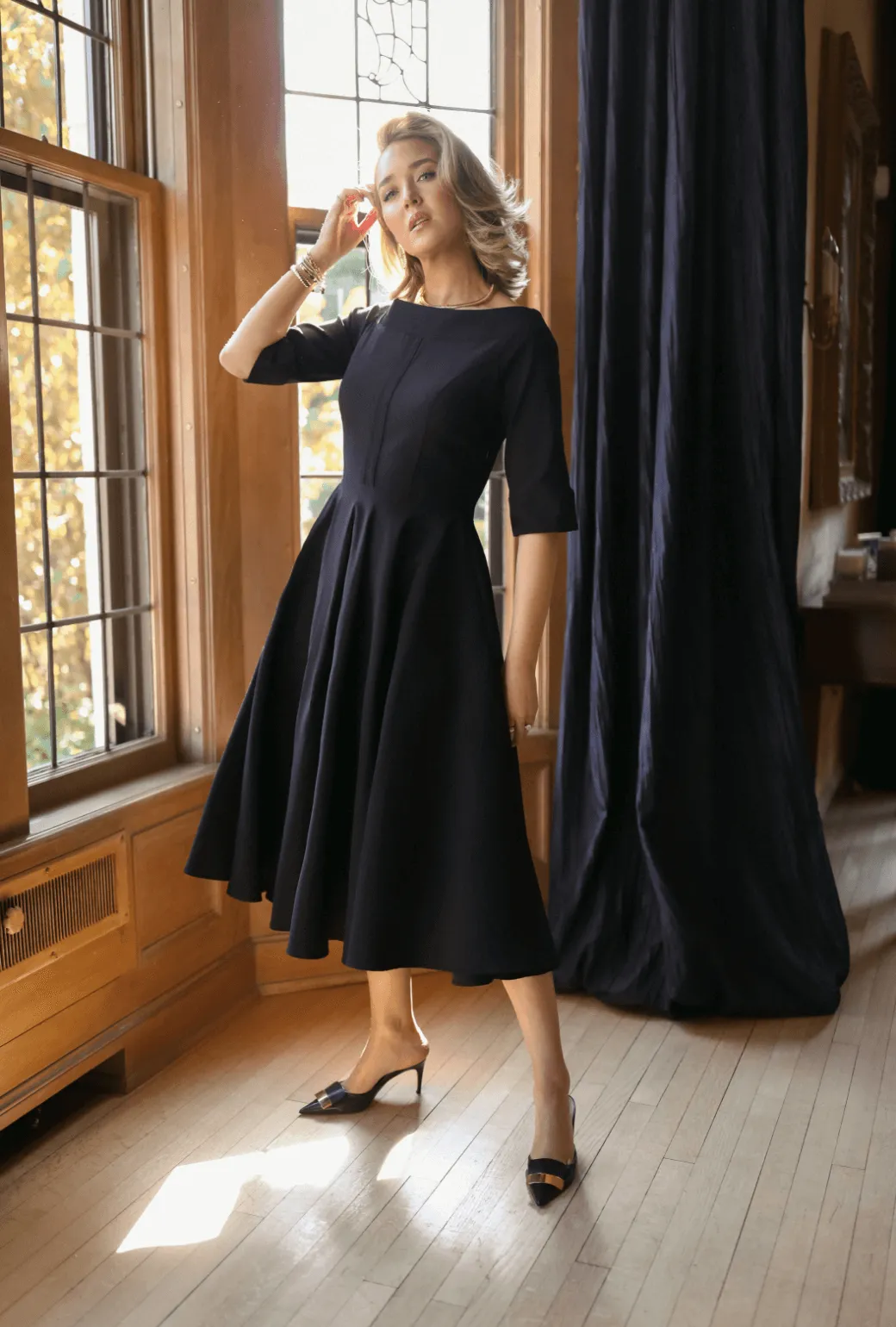 Matte Fabric Sharp Mood Mary Dress - Black
