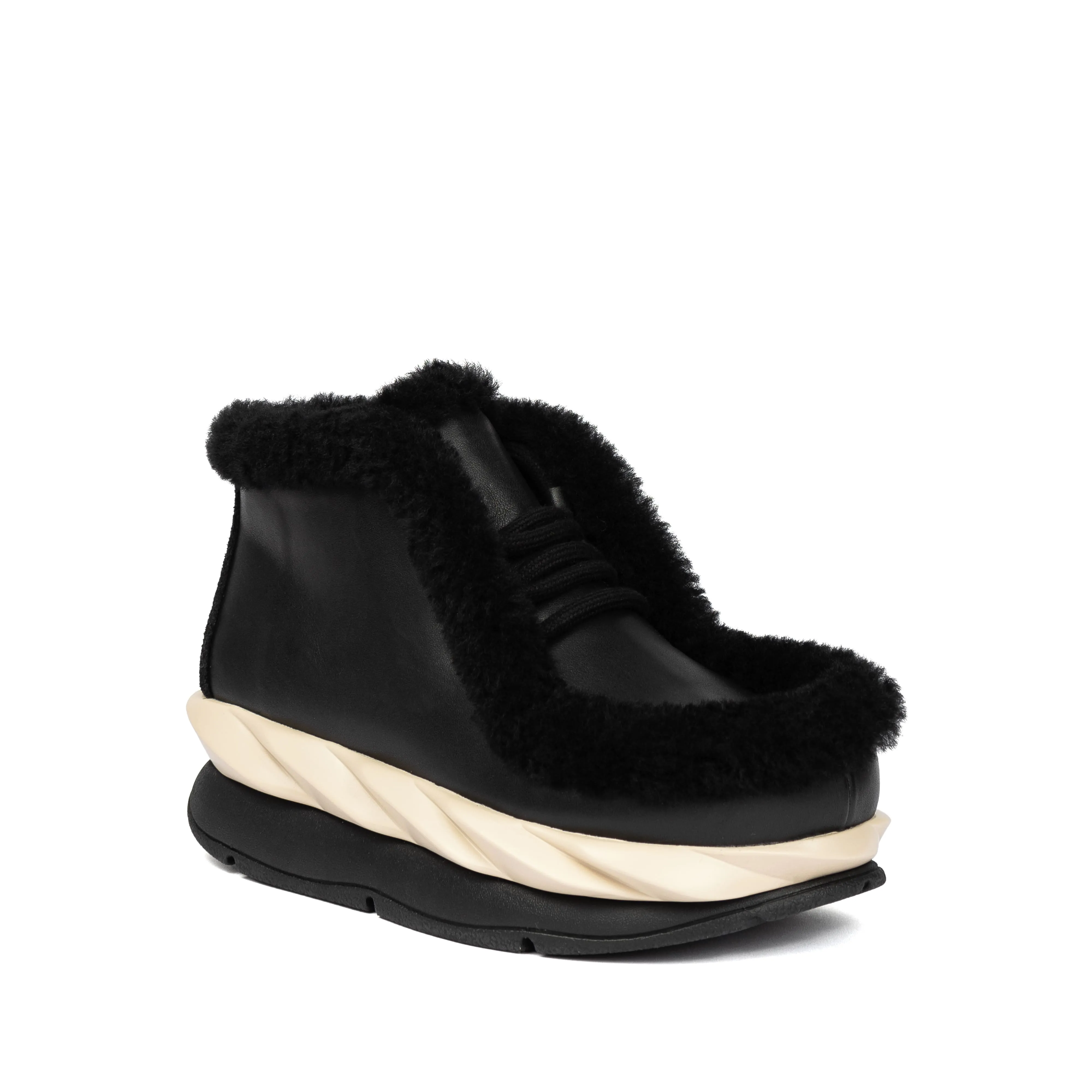 Silent Step Slip Resistant Sole MELLOW MONTA BLACK