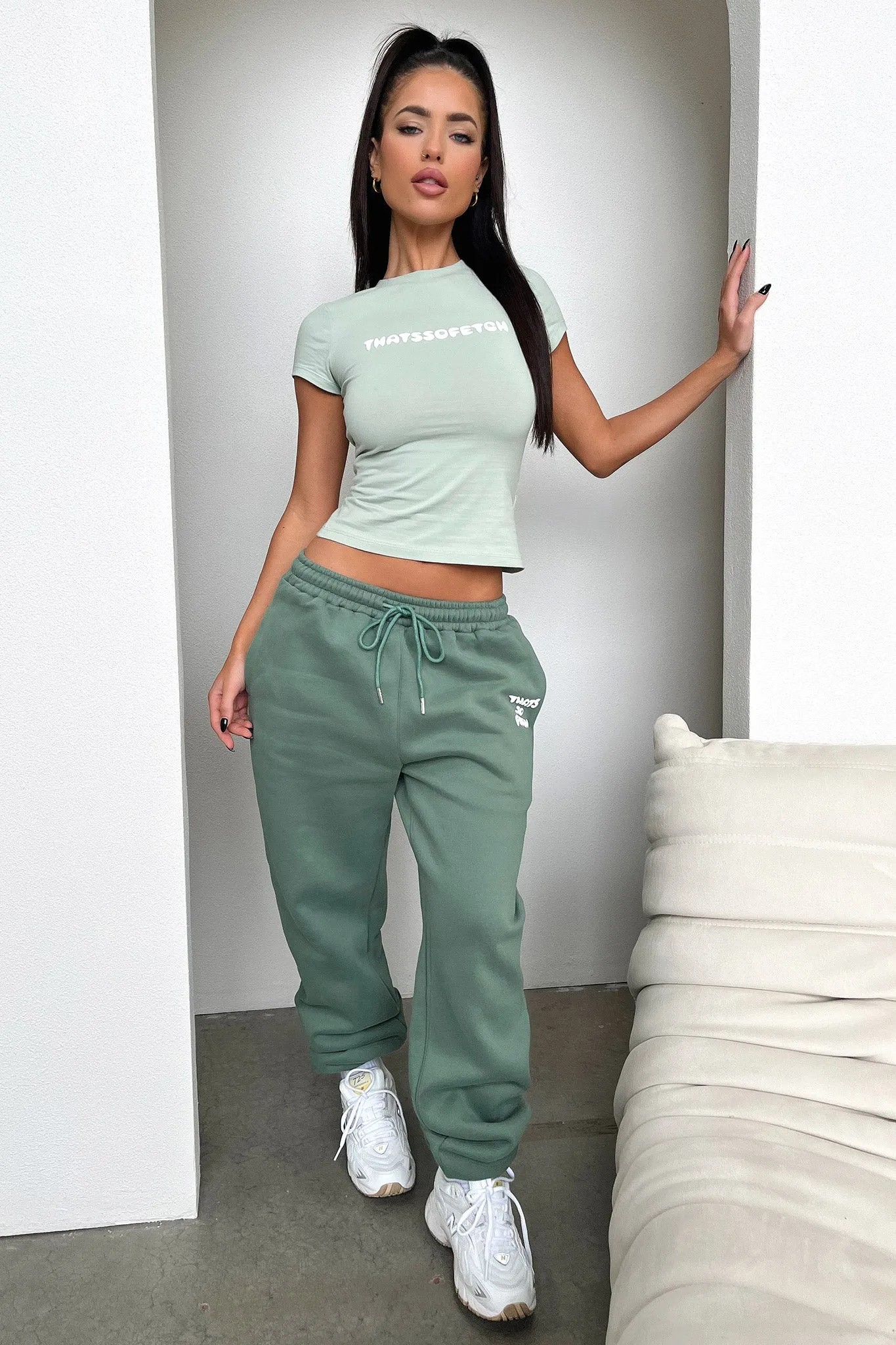 Series 3 Tee - Khaki Chic Look