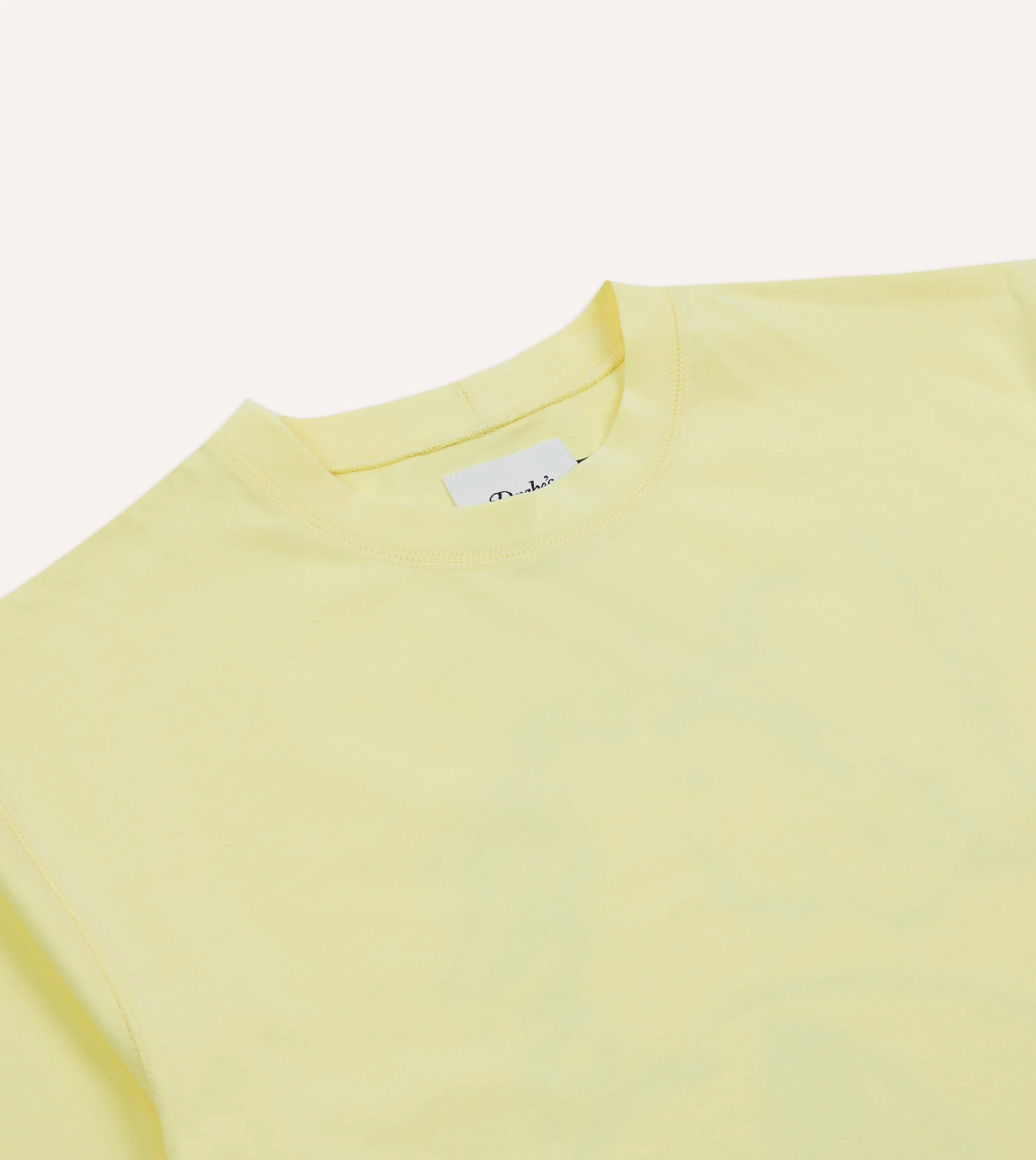 Yellow Horse Print Short-Sleeve Hiking T-Shirt Sleek Performance Wear
