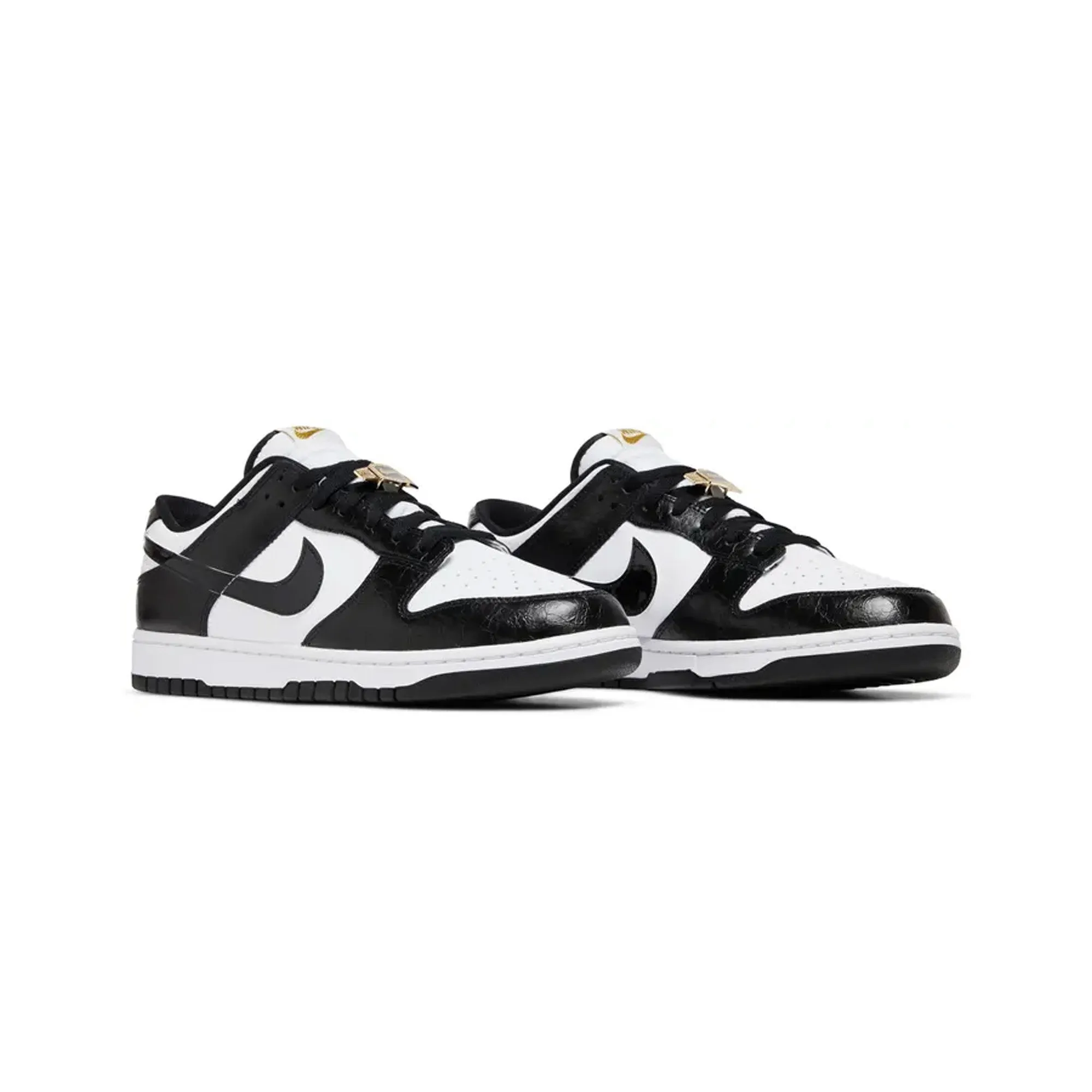 Quick Break Torsion Stability Dunk Low SE 'World Champs Black White' (2022)