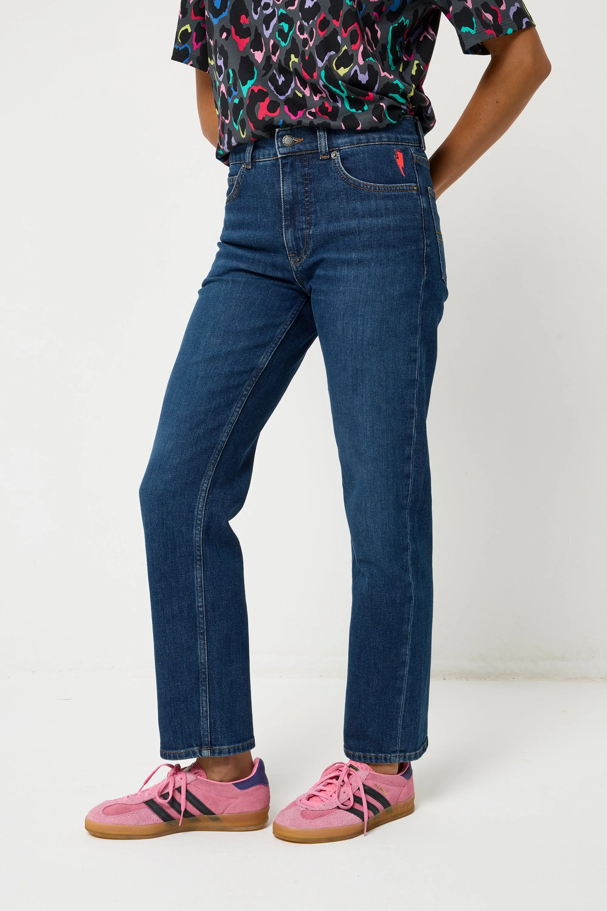Authentic Indigo Boyfriend Jeans Non Restrictive Cut