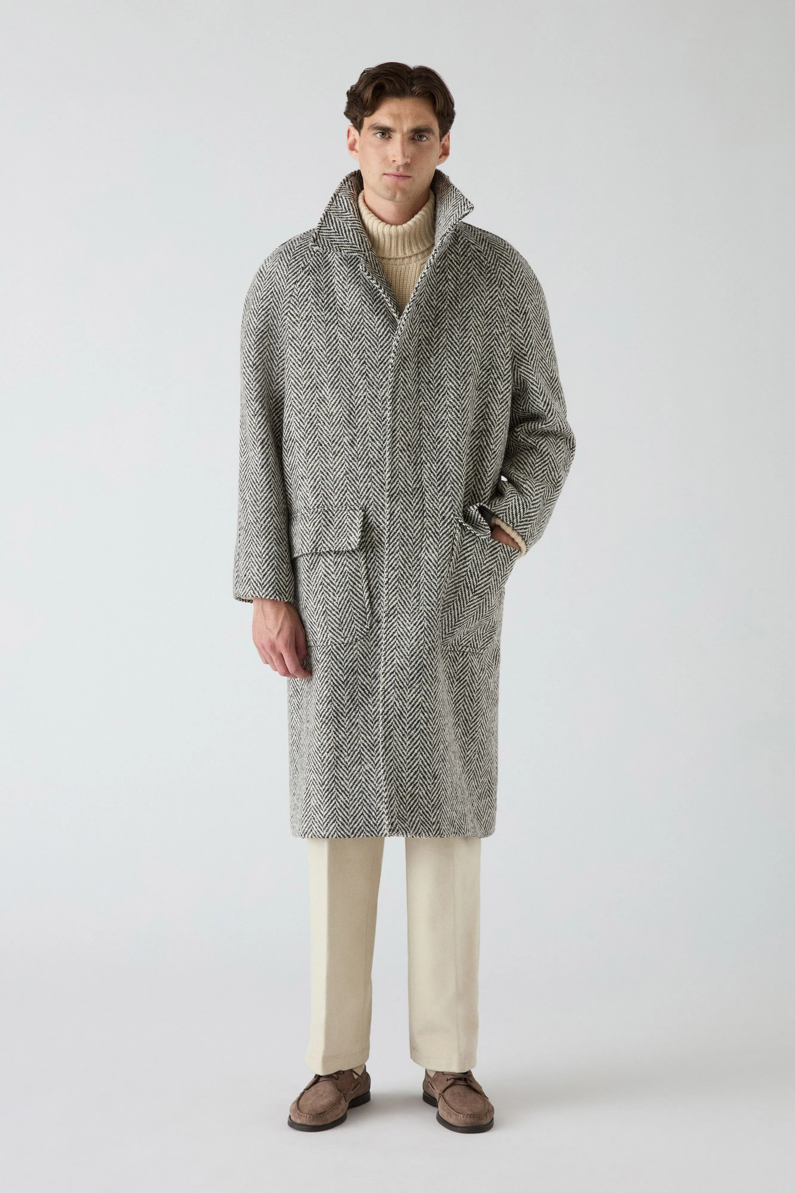Nelson Tweed Raglan Coat - Charcoal/Cream Durable Outer Shell